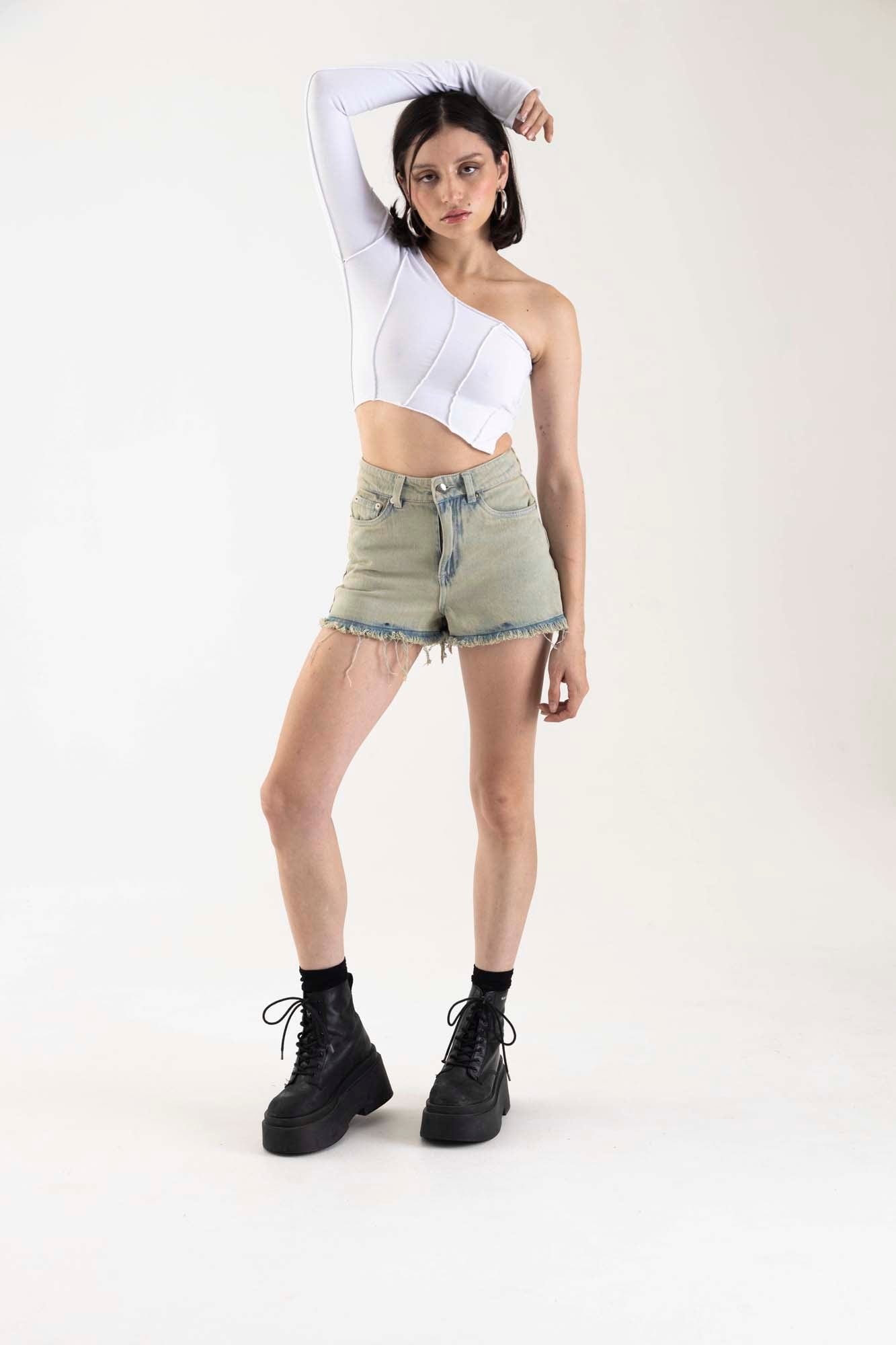 BLACK ACID DENIM SHORT - imagen 10