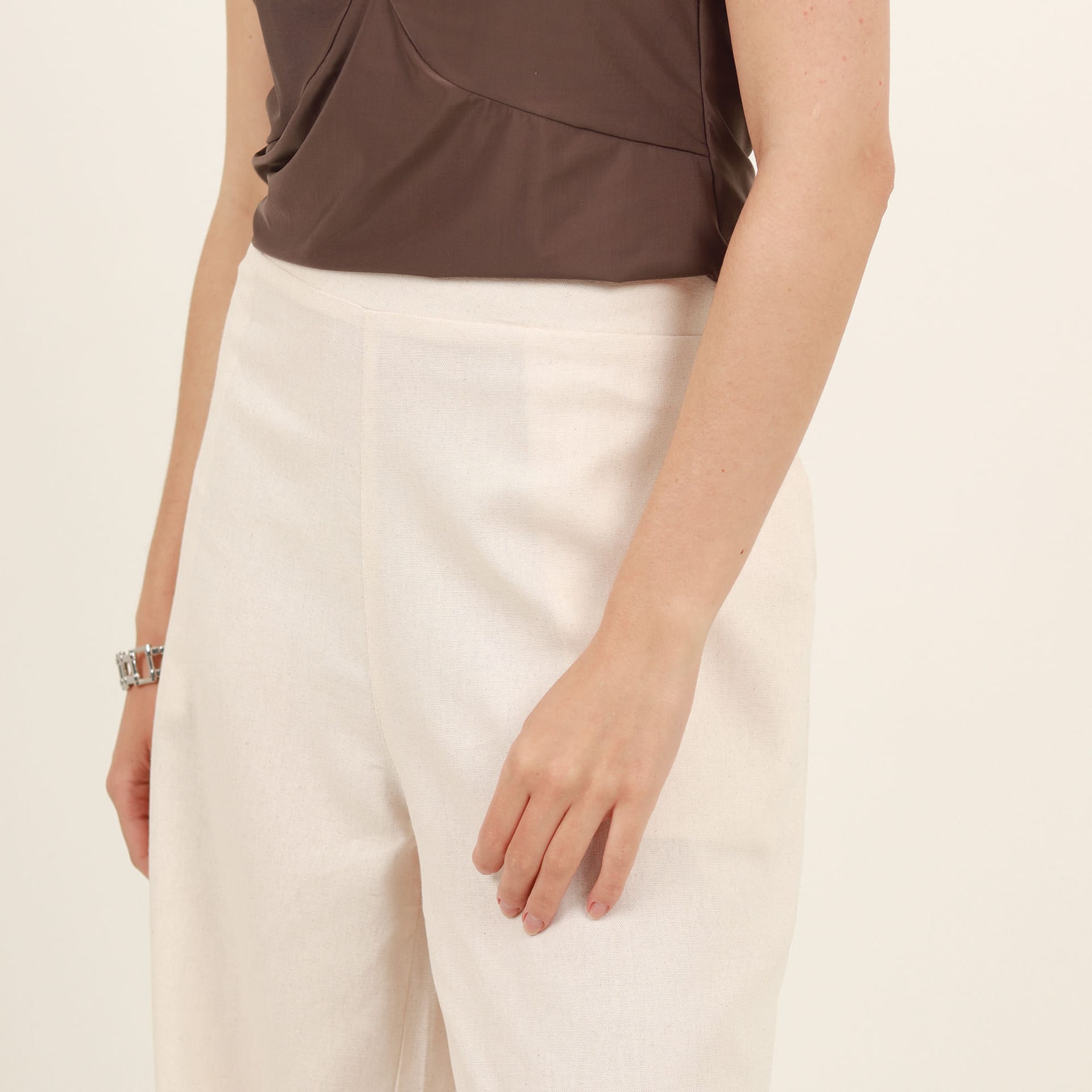 Pantalón palazzo bota ancha con elastico en cintura - imagen 14