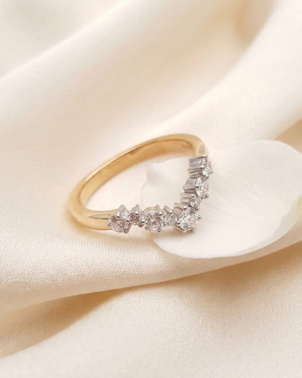 Anillo Oro Amarillo con Diamantes - imagen 1