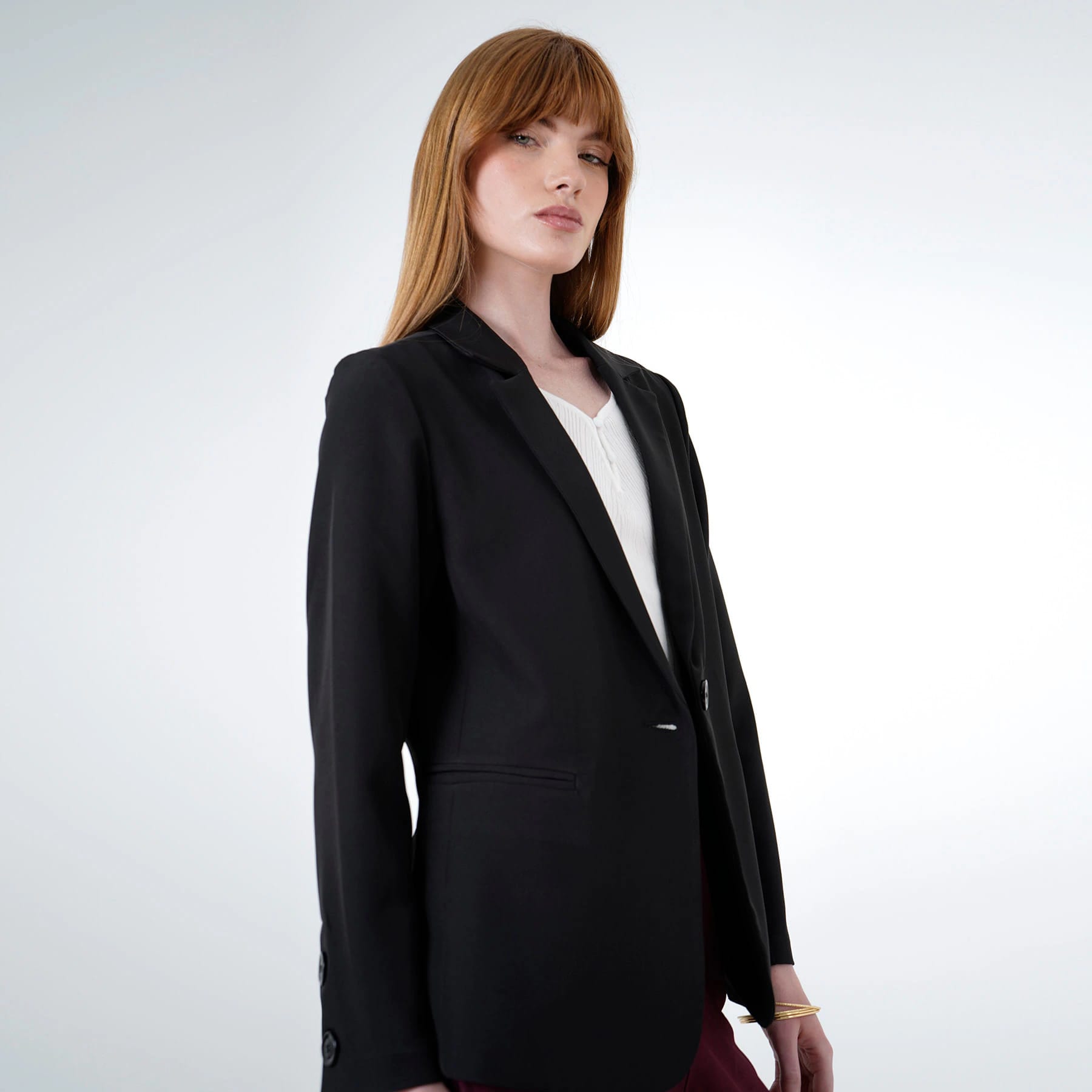 Chaqueta blazer básico con solapa y botones - imagen 7