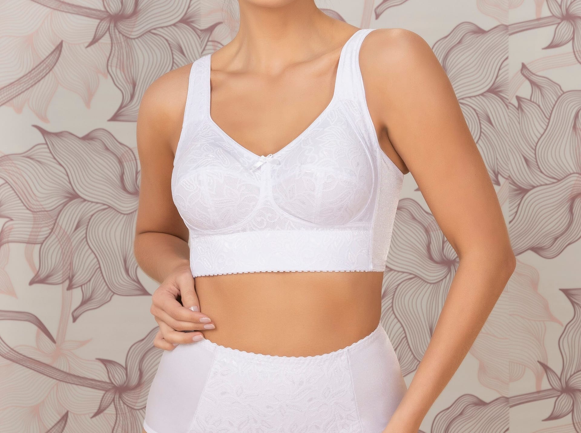 Brasier Clásico en Blonda con Tira Acolchada y Espalda Ancha - imagen 4