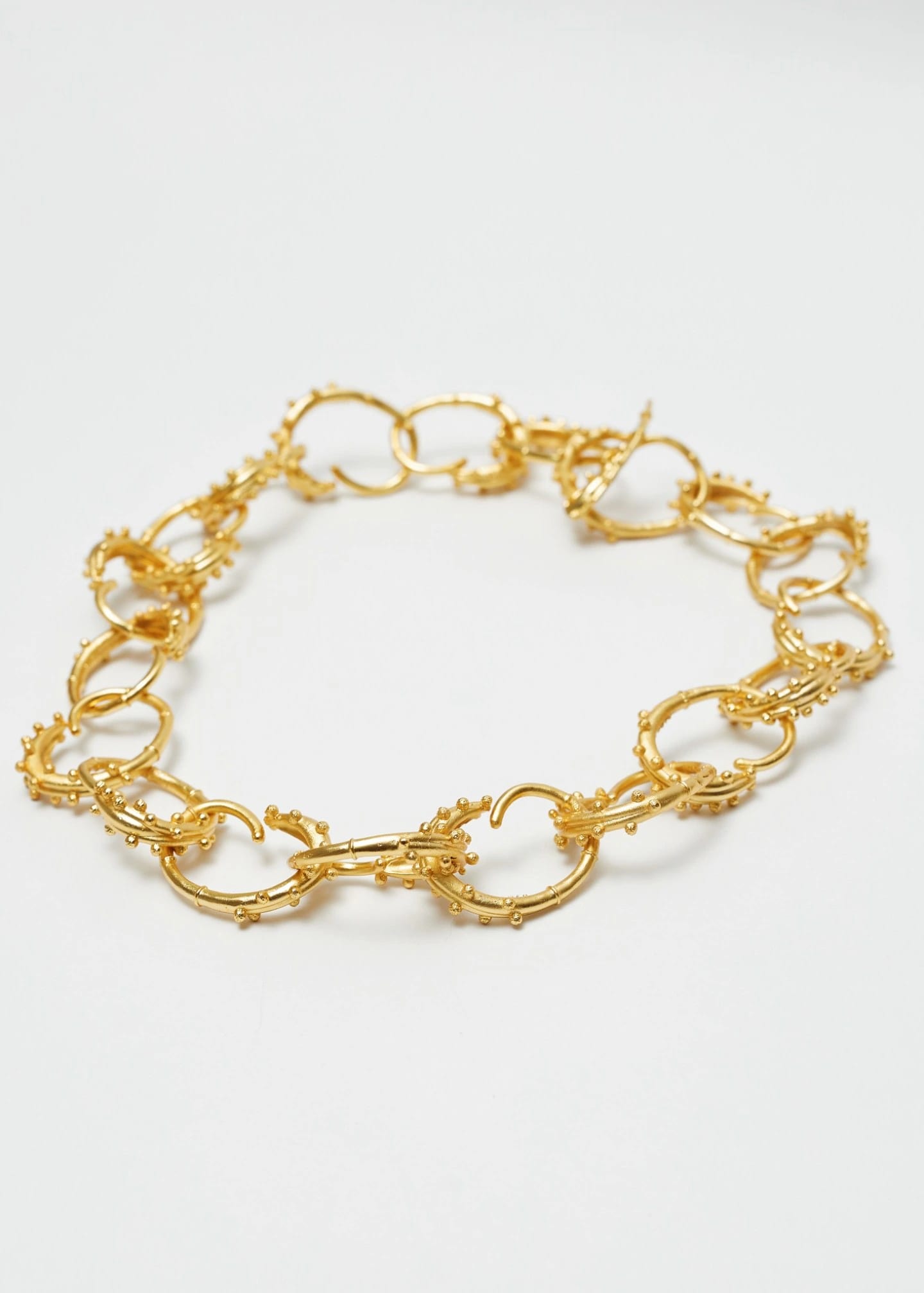 Choker Estambres Maxi Dorado - imagen 3