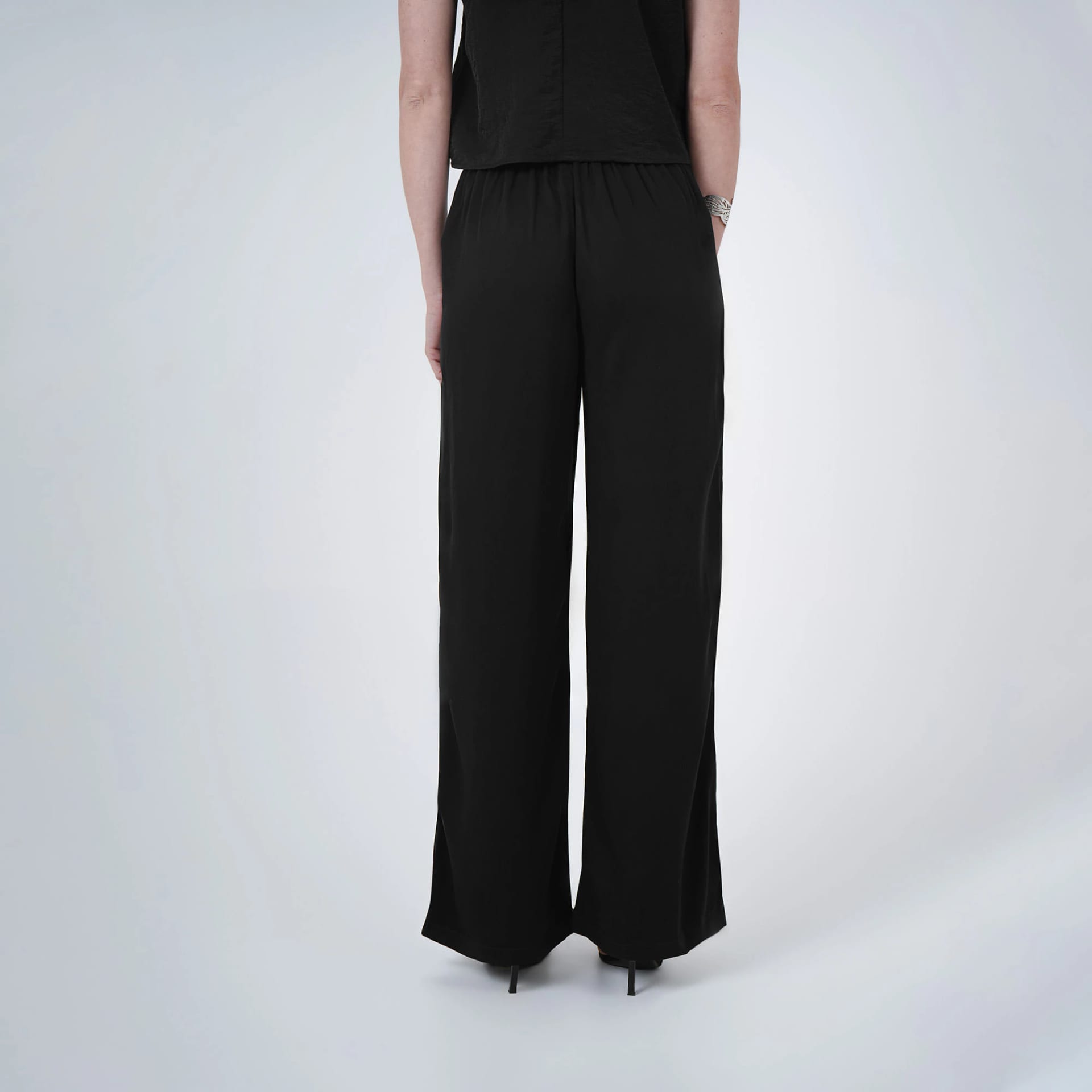 Pantalon Tiro Alto Bota Recta - imagen 25