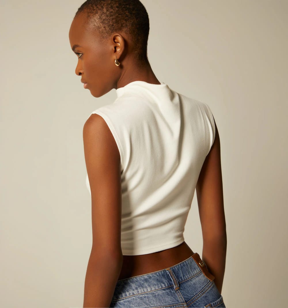 Blusa crop con herraje - imagen 22
