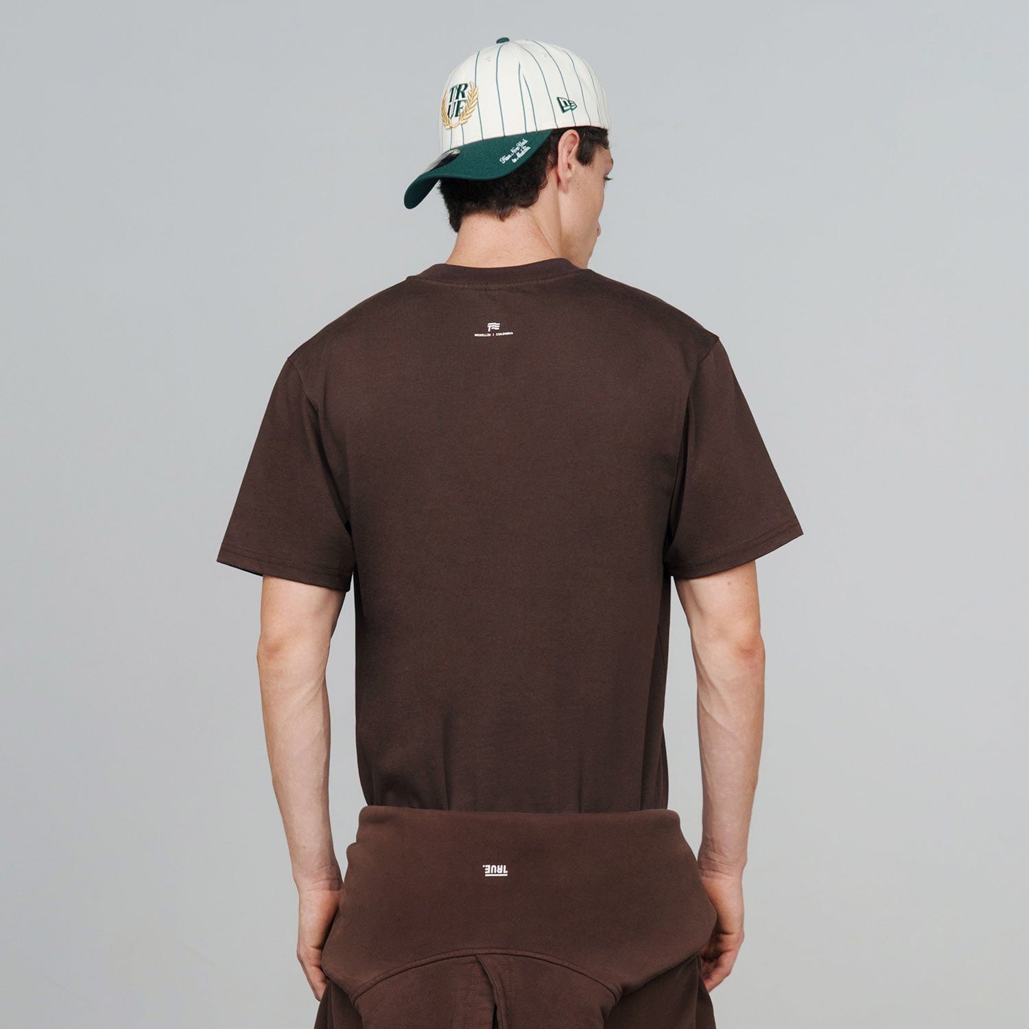 Classic T-Shirt - Brown - imagen 2