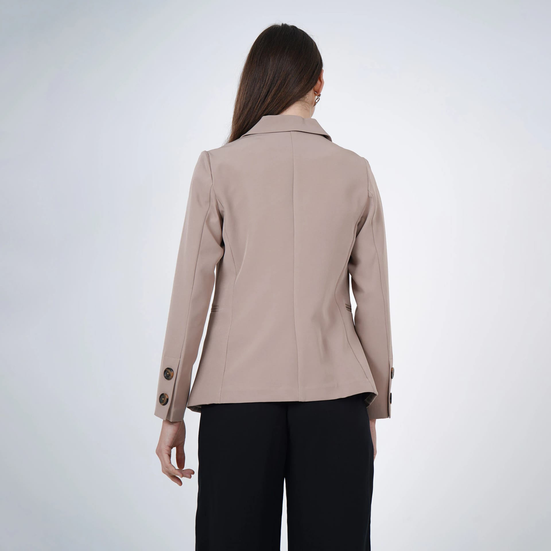 Chaqueta blazer básico con solapa y botones - imagen 12
