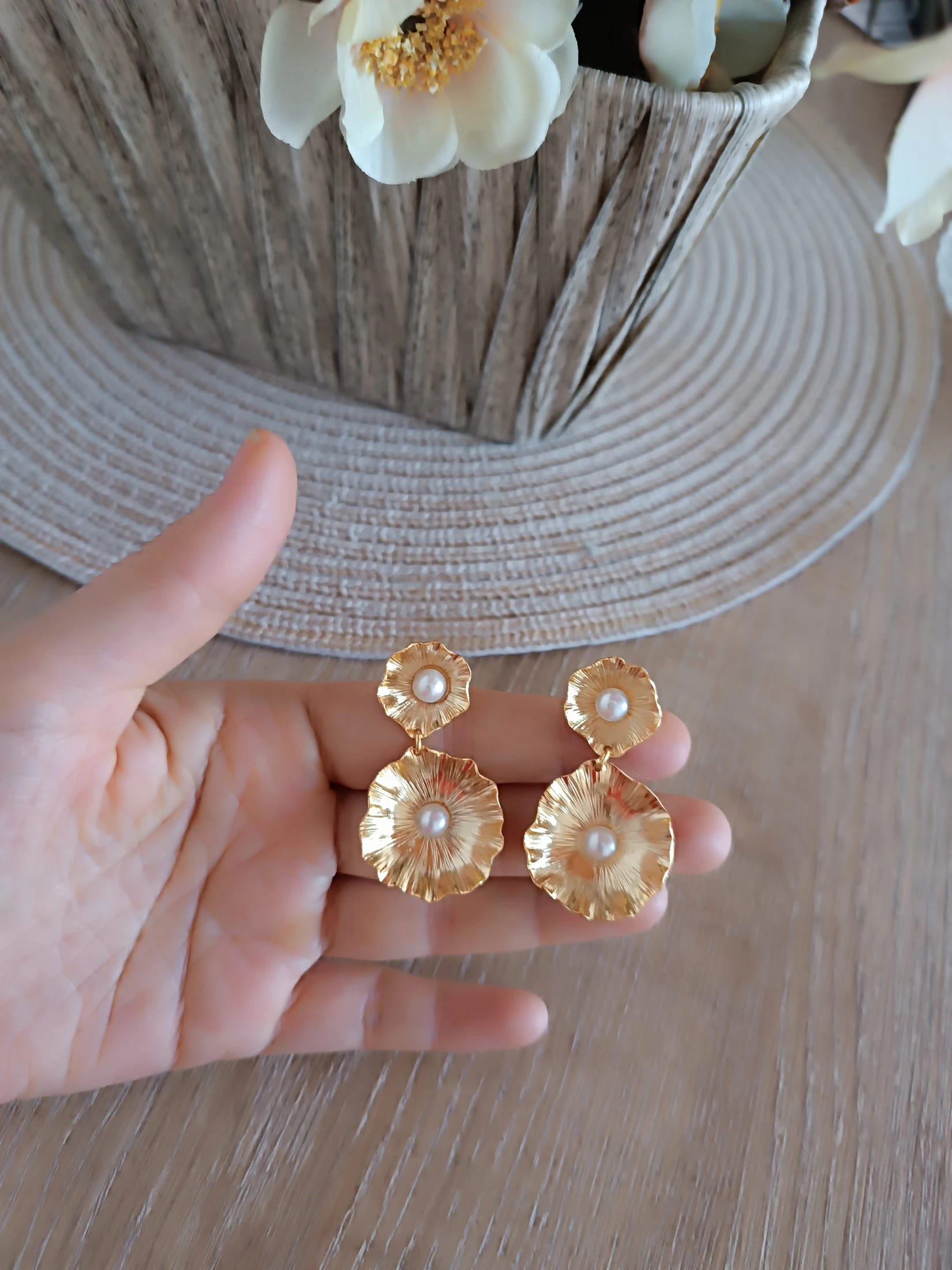 Aretes bronce y perla, Carmen - imagen 3
