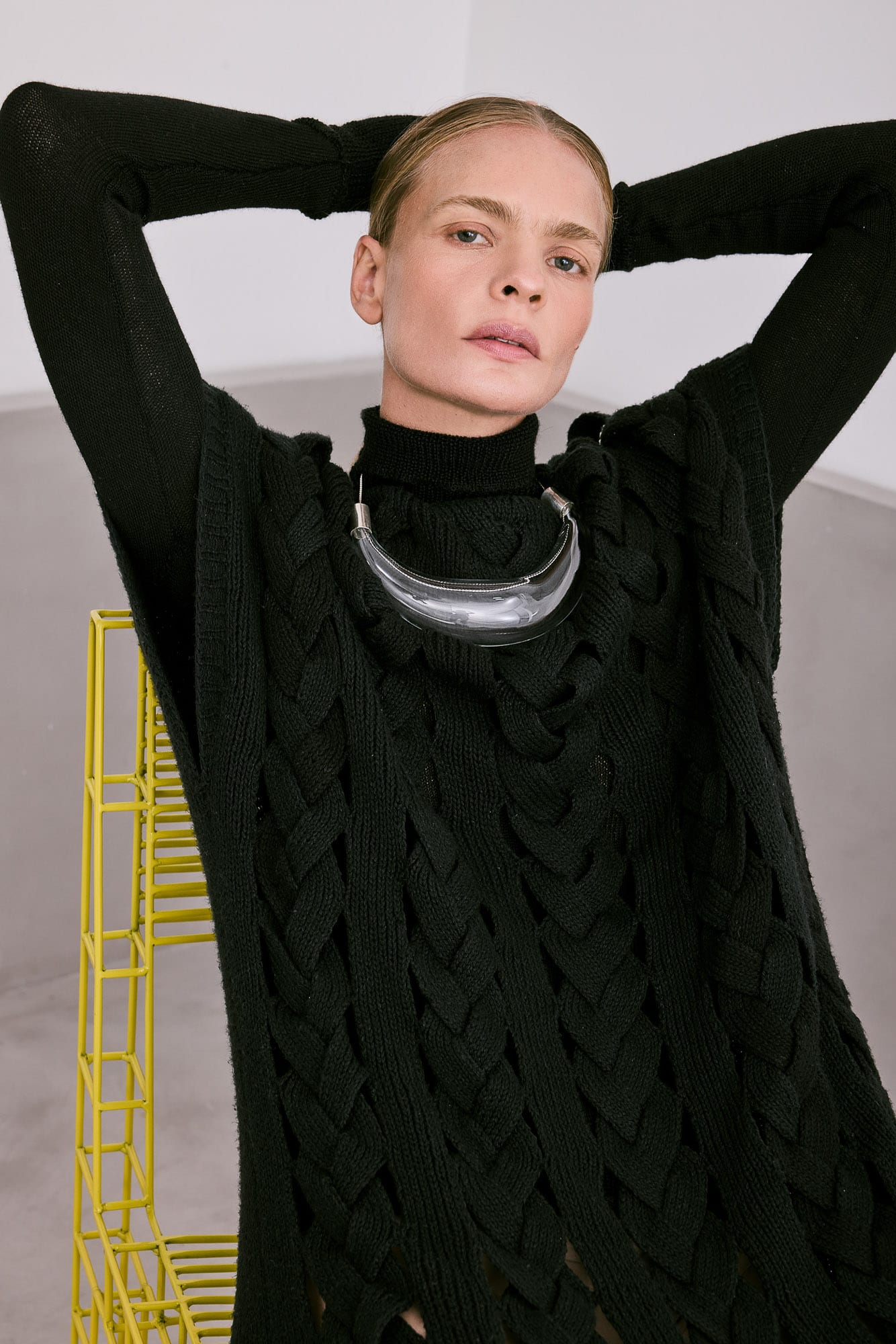 WIDE GLASS CHOKER - imagen 2