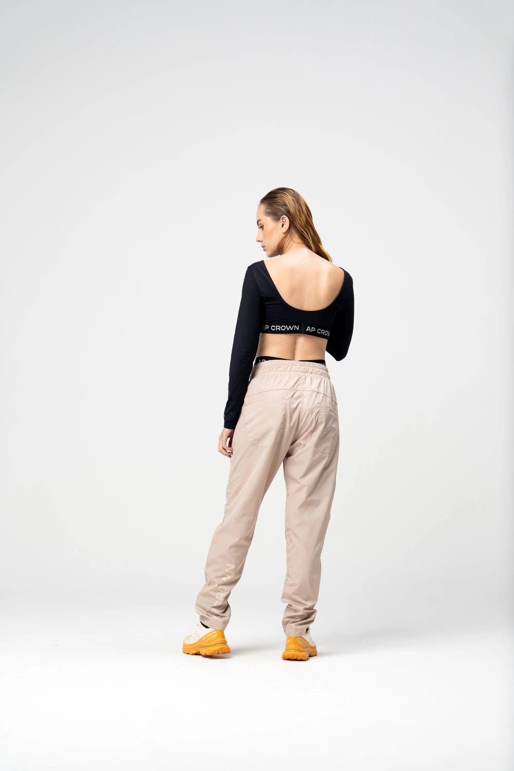 BREW BLACK CROP TOP - imagen 3