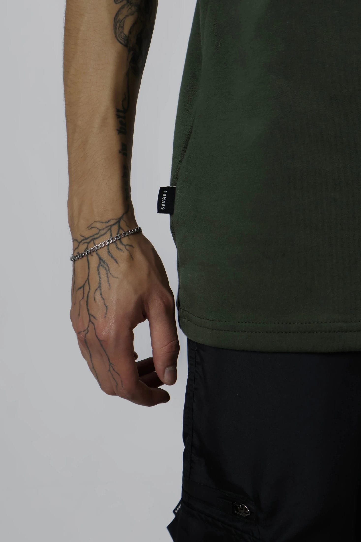 CAMISETA VERDE MILITAR 14078 OVERSIZE - imagen 8