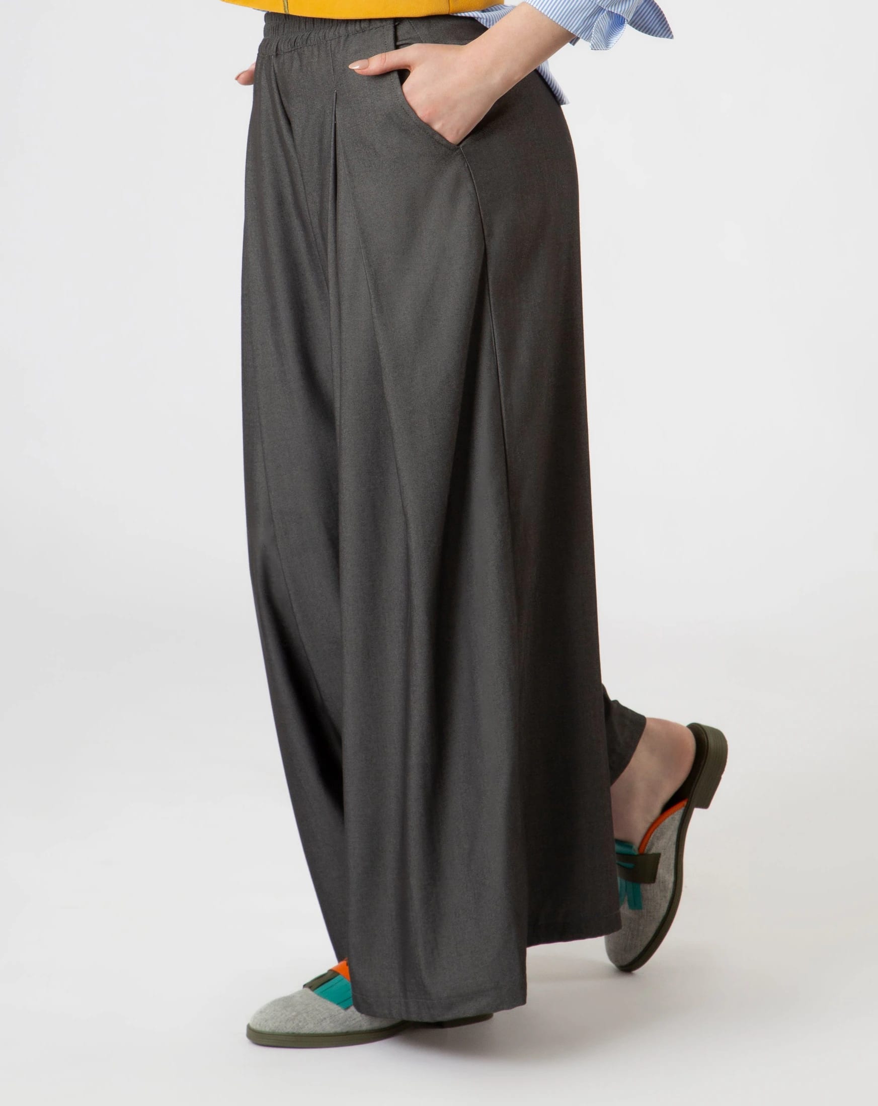 Pantalón Magnífica Gris - imagen 3