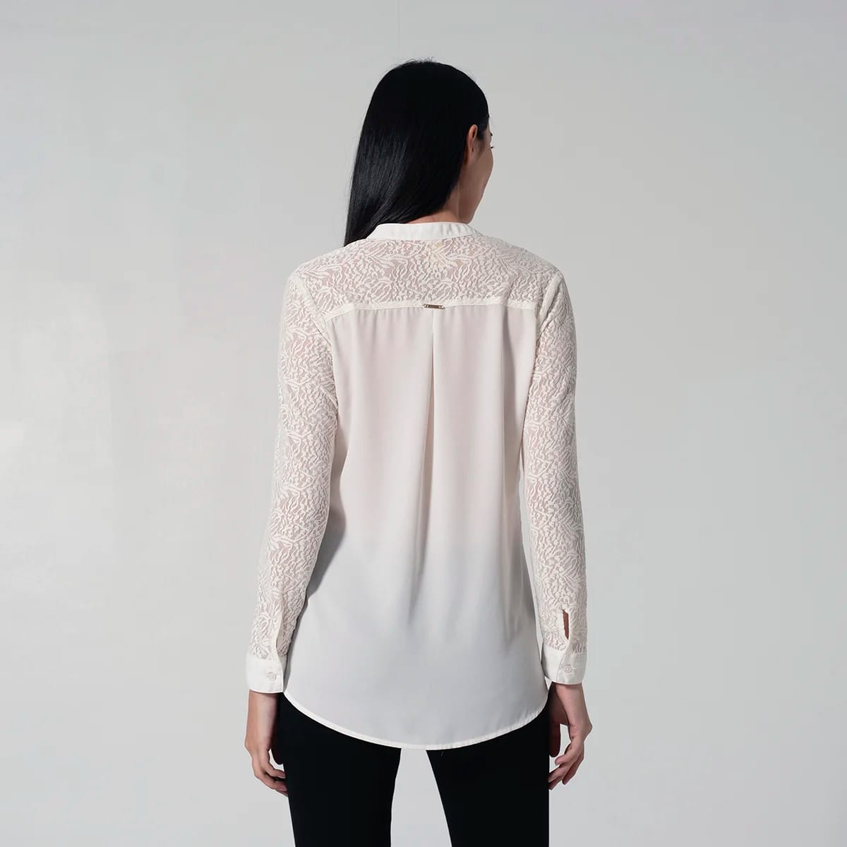 Blusa Formal Regular Yango - imagen 4