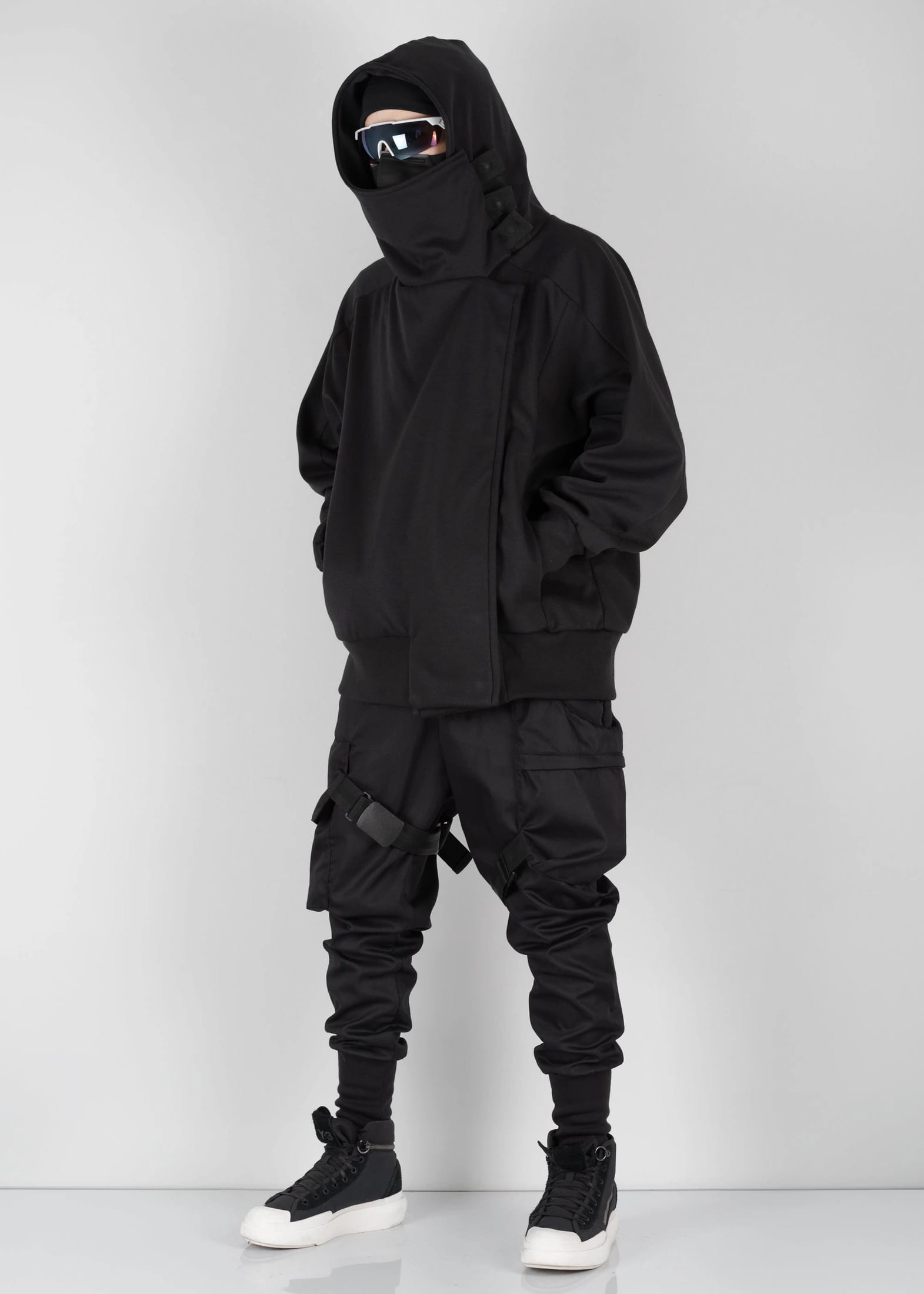 Hoodie Sendai Broches - imagen 5