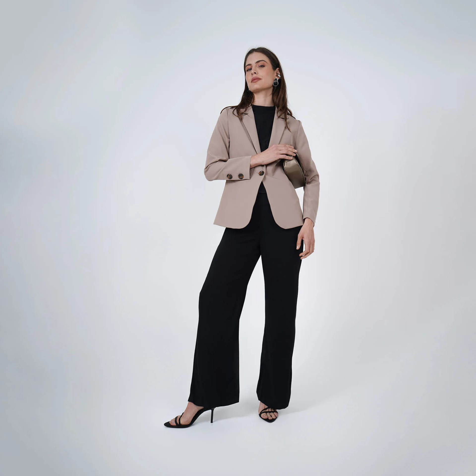 Chaqueta blazer básico con solapa y botones - imagen 18