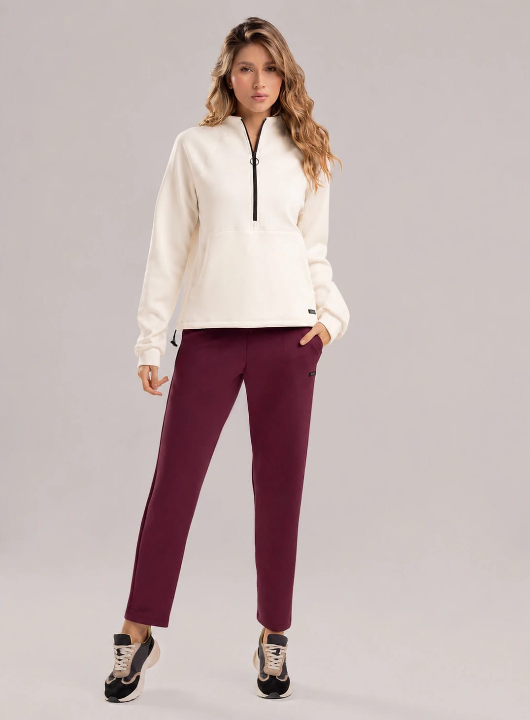 PANTALÓN CASUAL TIPO JOGGER CON PRETINA EN PRENSES - imagen 1