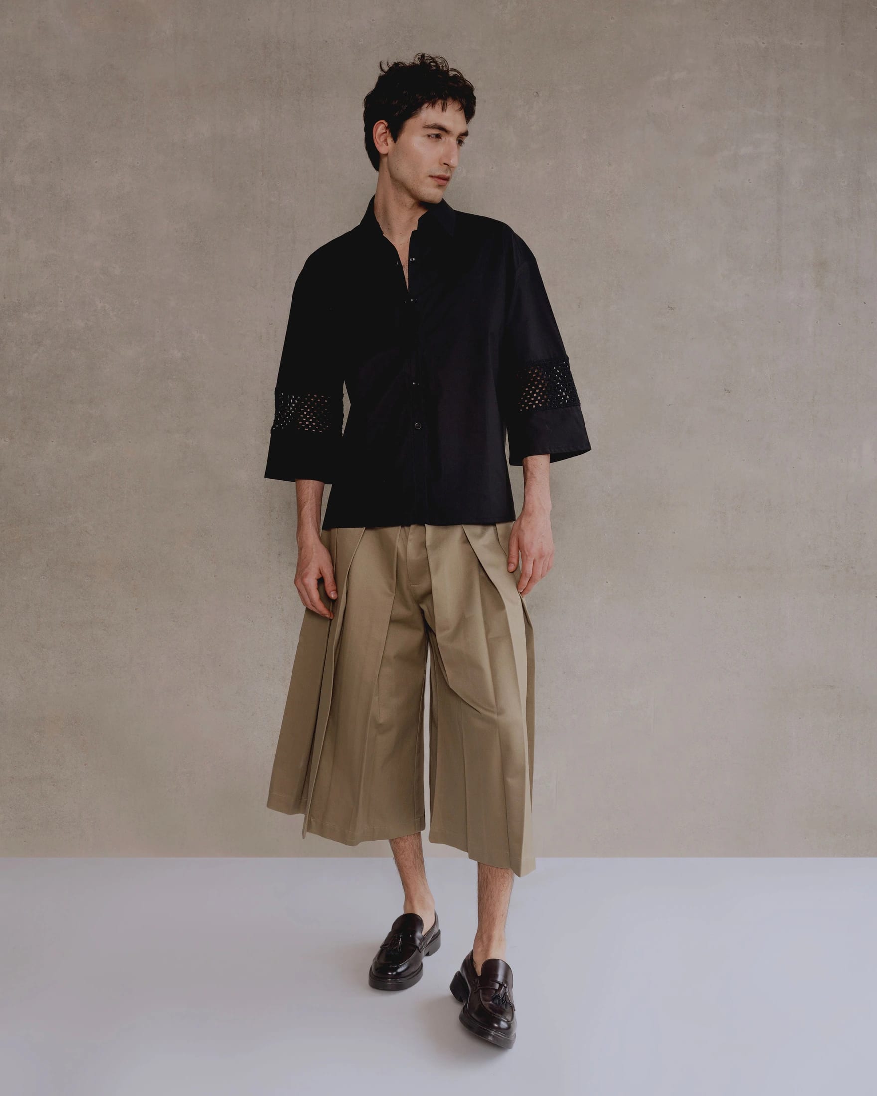 Beige Capri Pant Man - imagen 2