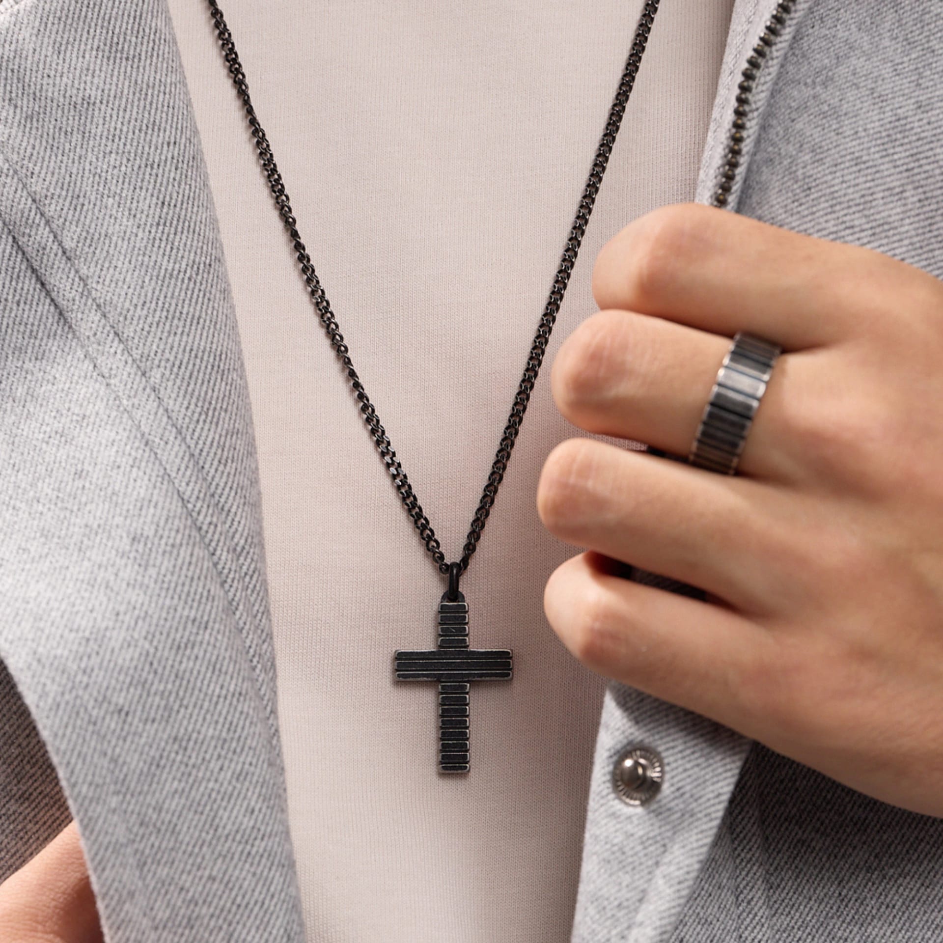 Collar Grooved Cross - imagen 1