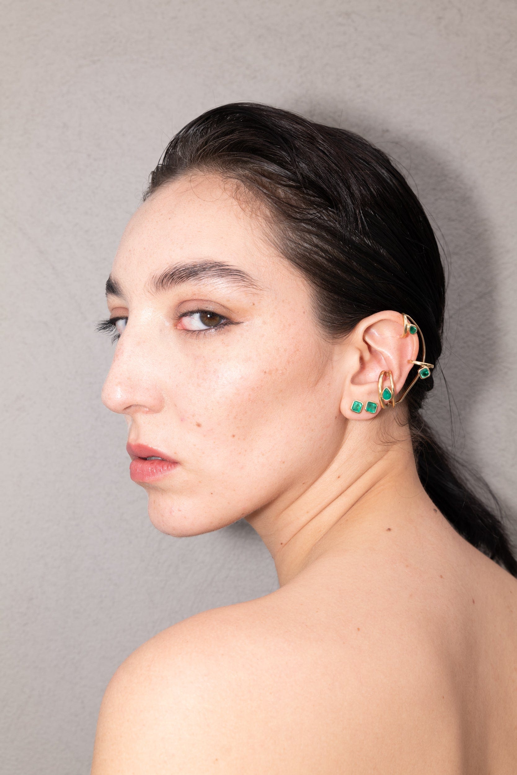 Ear cuff Aros de Oro y Esmeralda - imagen 3