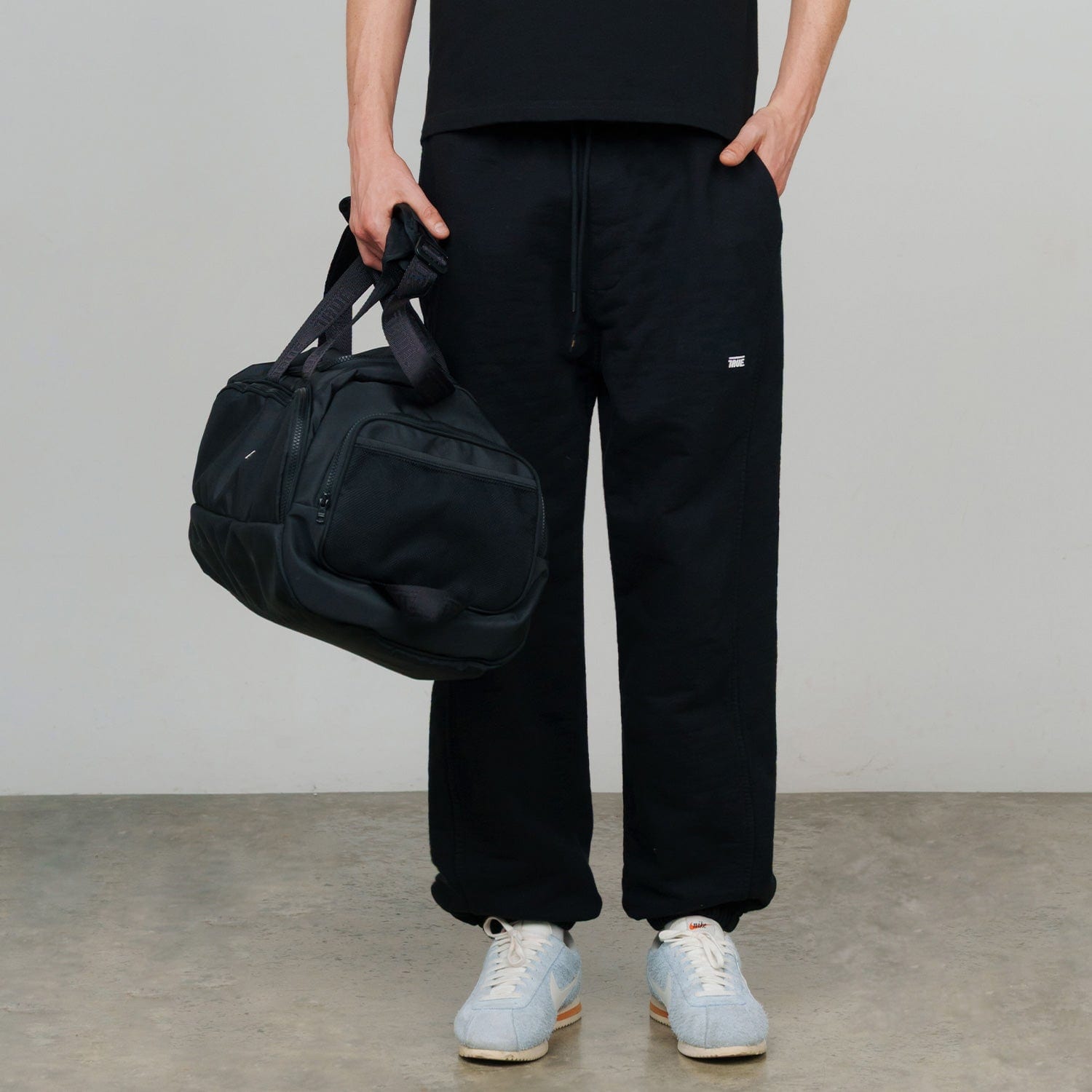 True Classic Sports Bag - Black - imagen 2