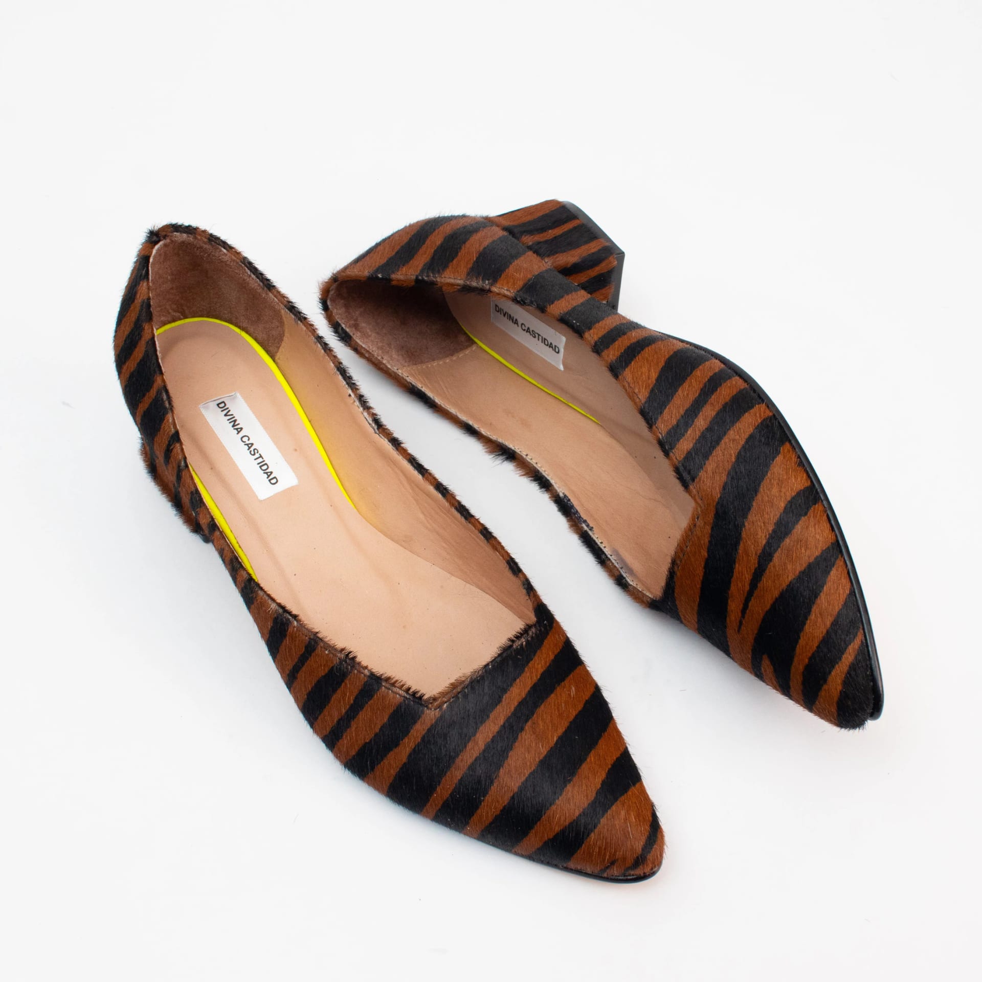Zebra Print Calf Hair Midi Heels - imagen 2