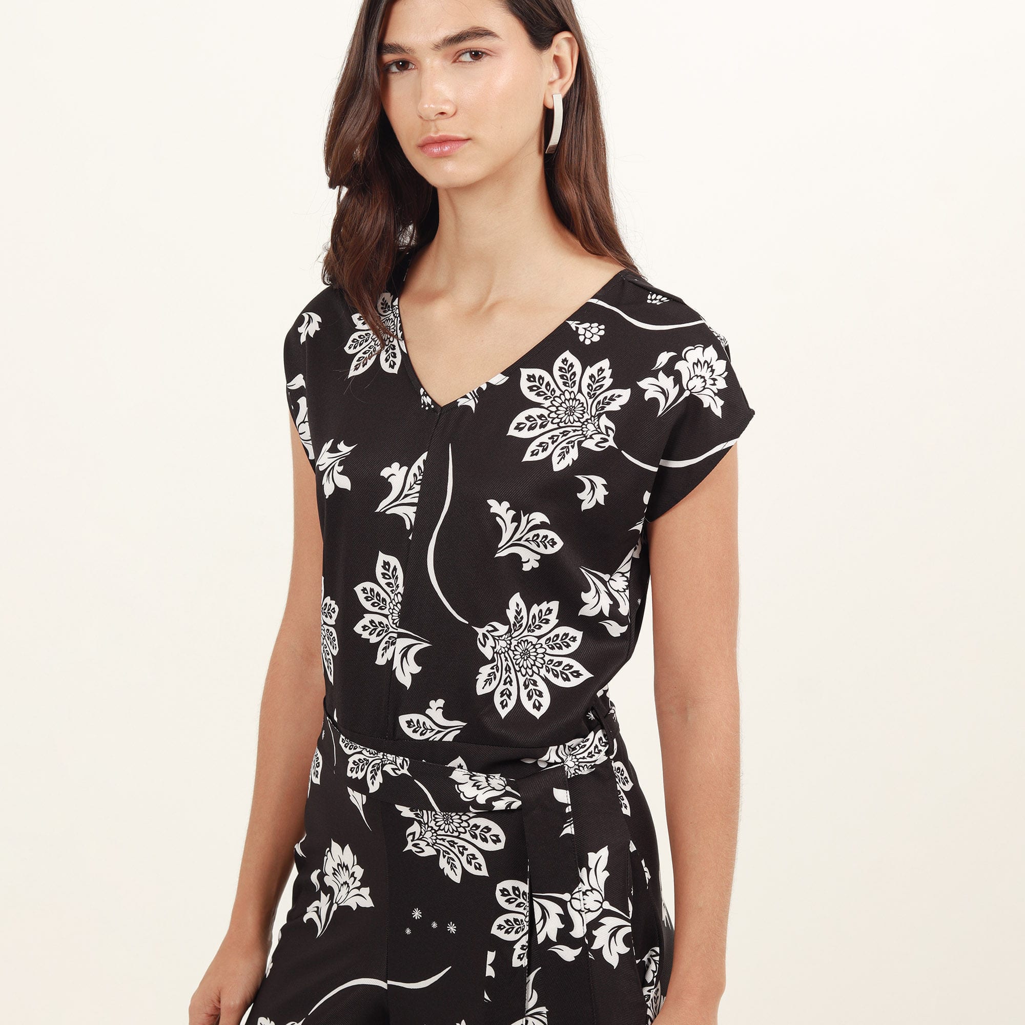 Vestido enterizo estampado largo cuello en U - imagen 2