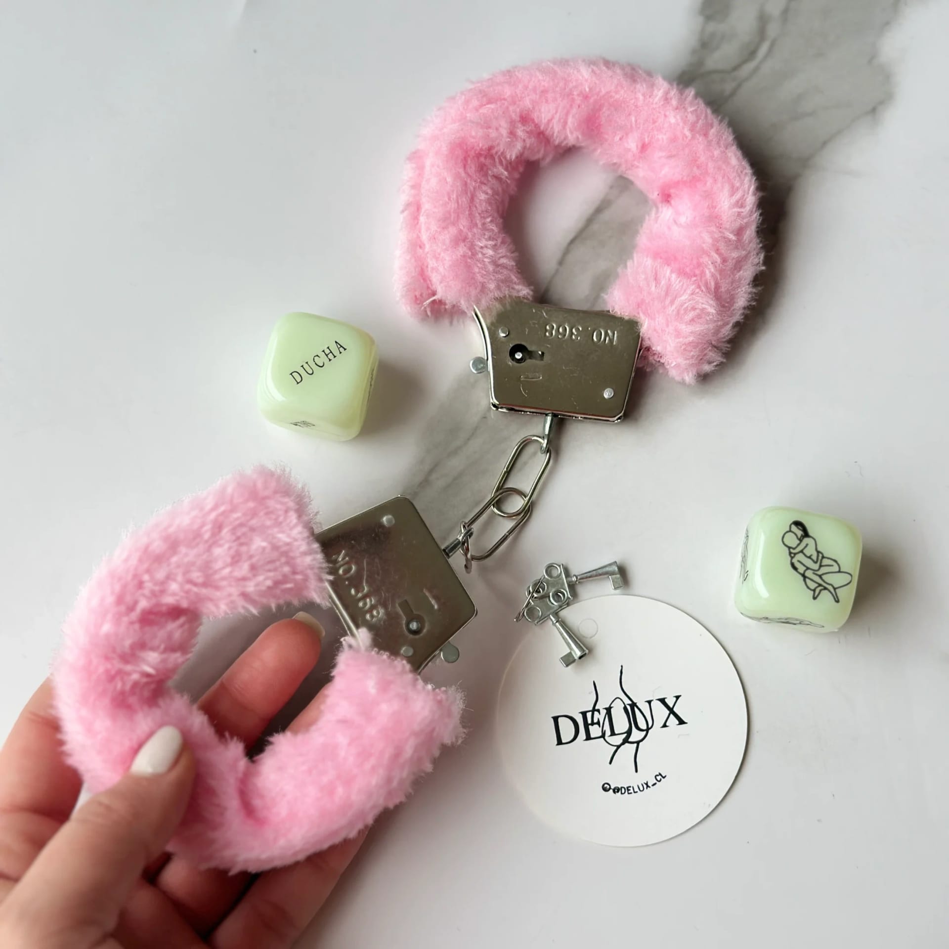Esposas y dados - imagen 6