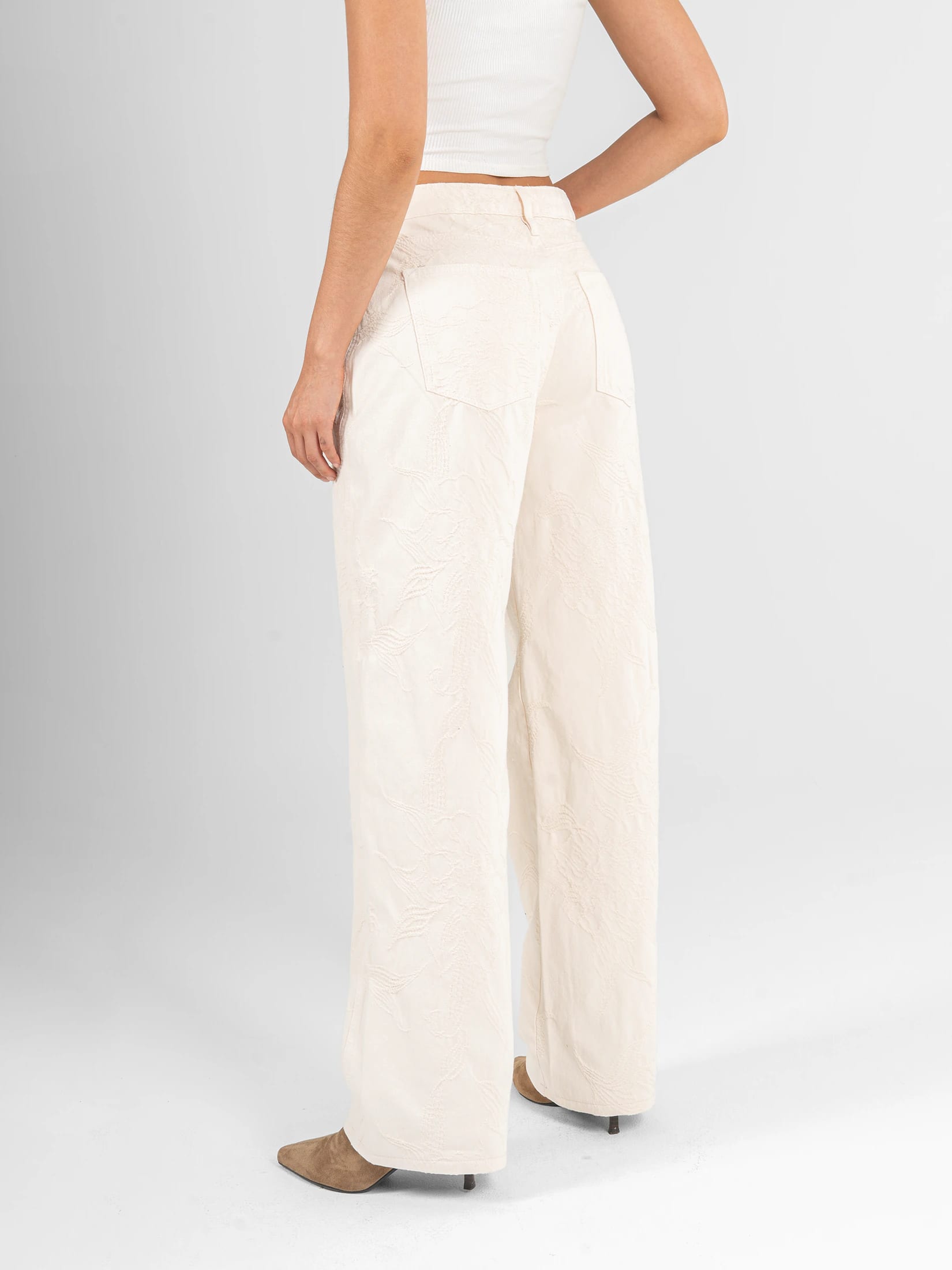 Ref: 0620600 Pantalón wide leg, rígido, tiro medio, tela bordada, tono natural - imagen 2