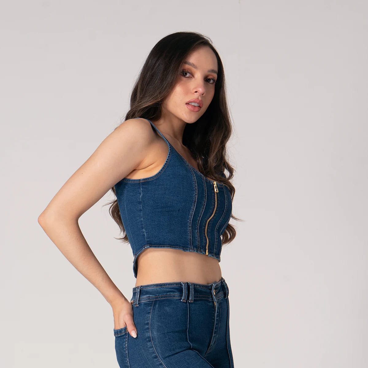 Blusa Crop Top Denim Slim Fava - imagen 7