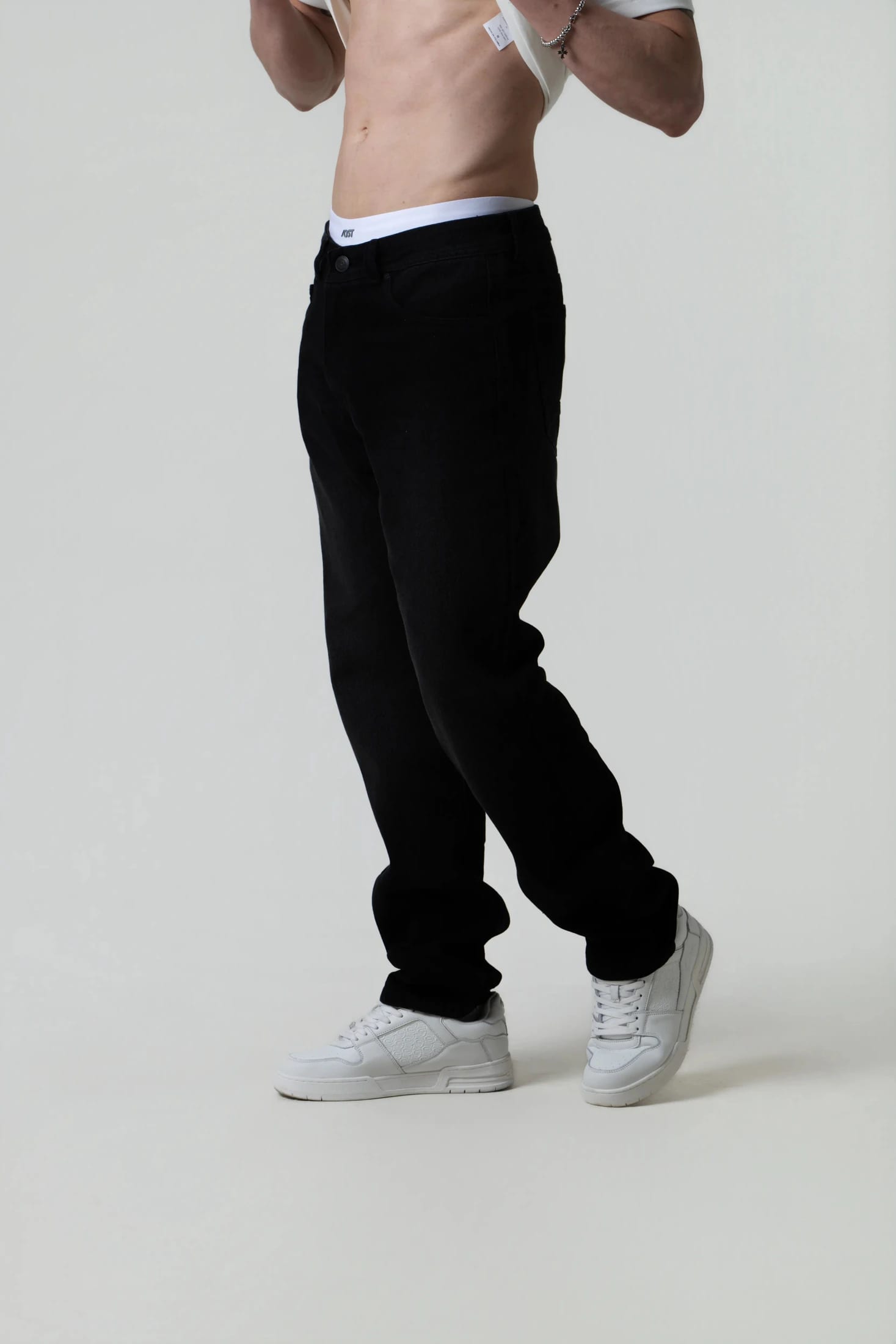 JEAN 5 BOLSILLOS COLOR NEGRO - imagen 6