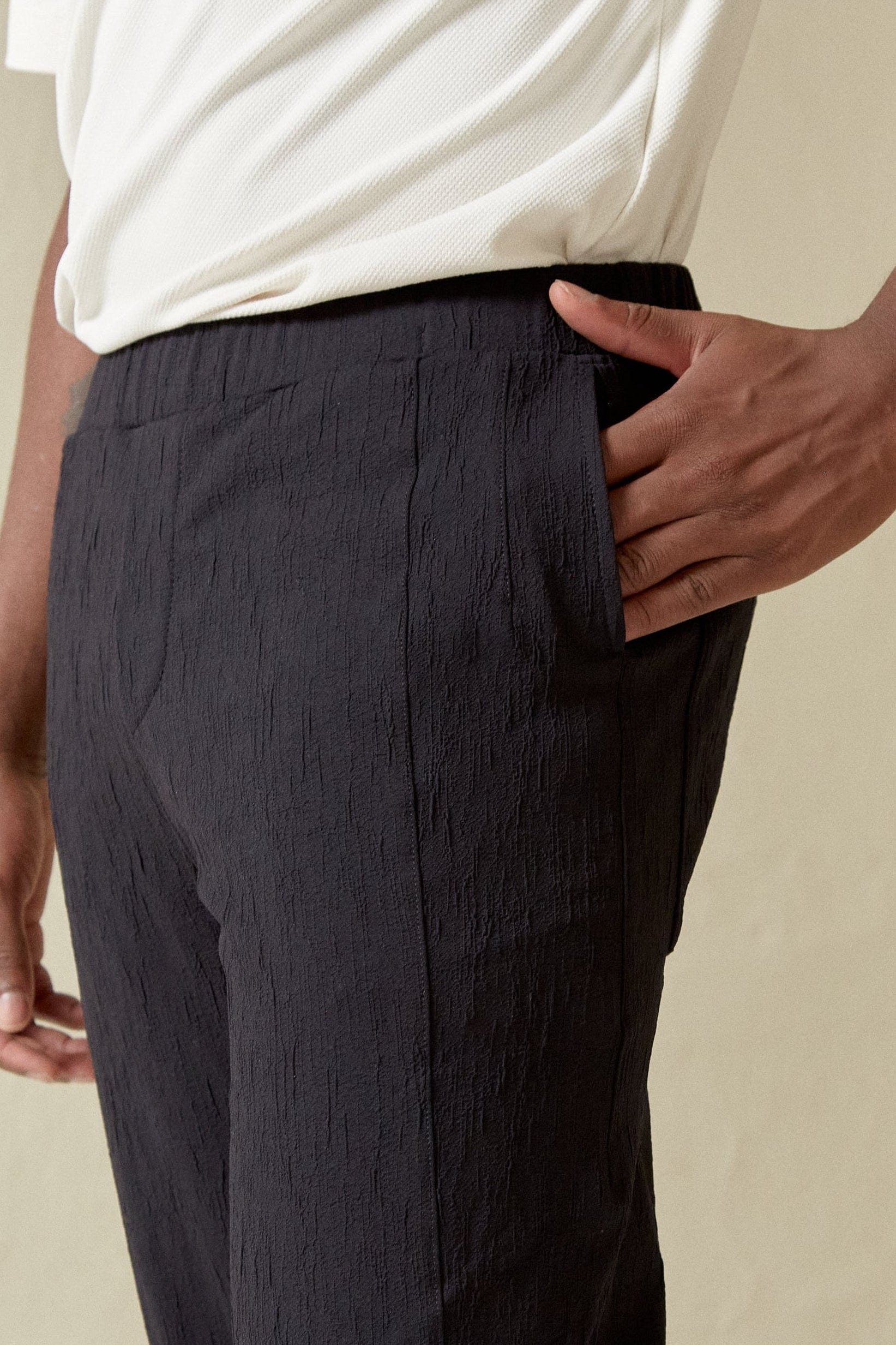 Pantalón Tech Formal Negro Textura SAMURAI - imagen 1