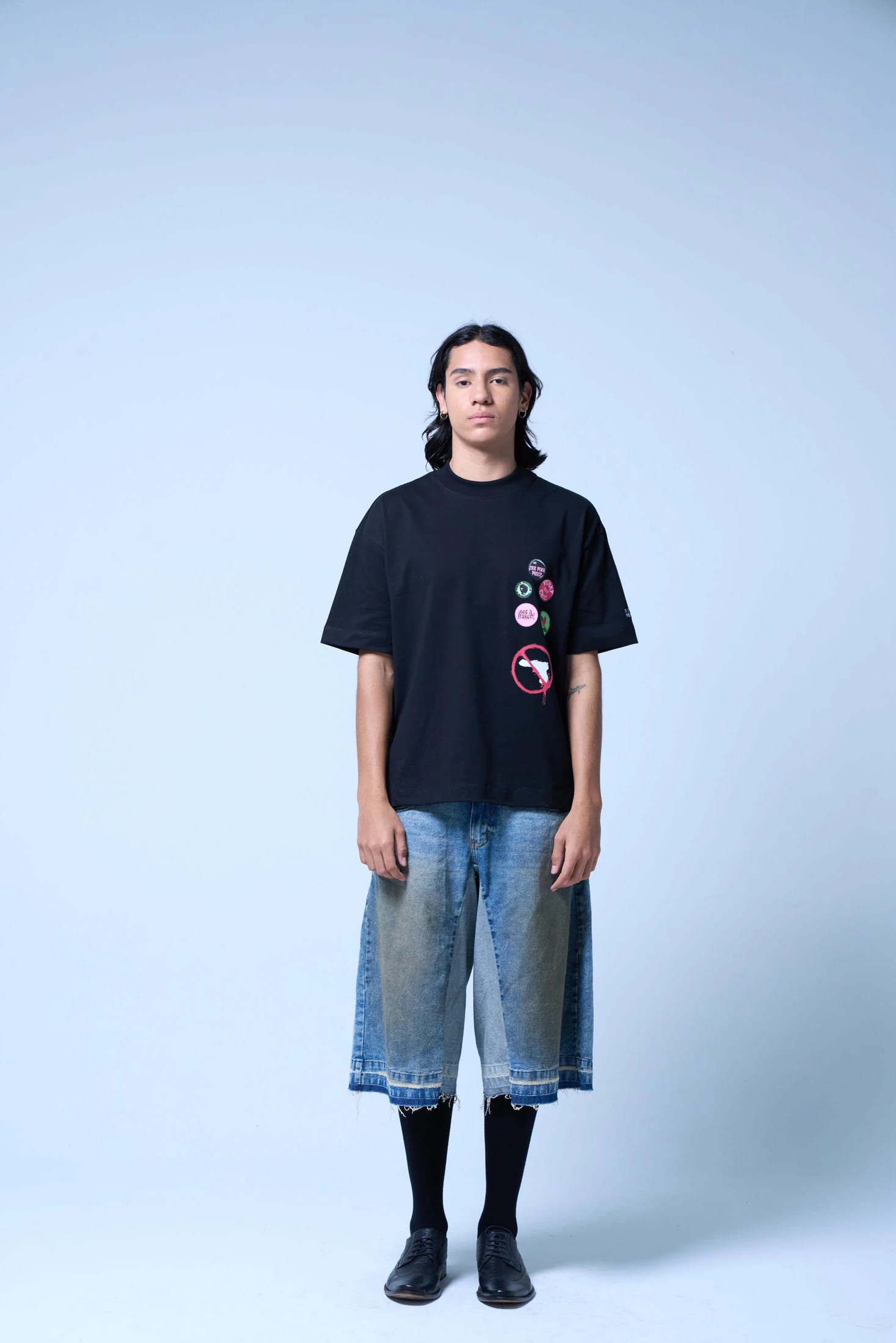 STAMPS BLACK T-SHIRT - imagen 2