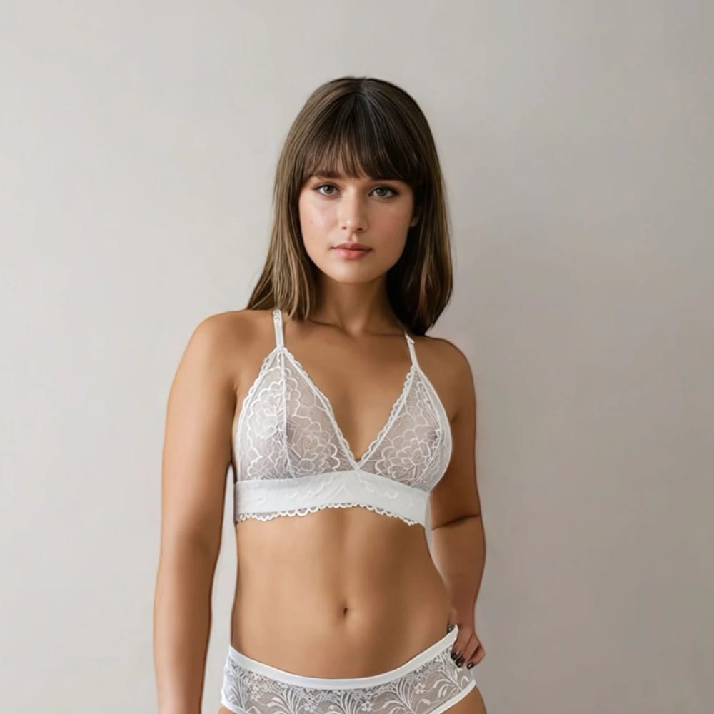 Bralette Triangular en Transparencia Lujo Nocturno. - imagen 3