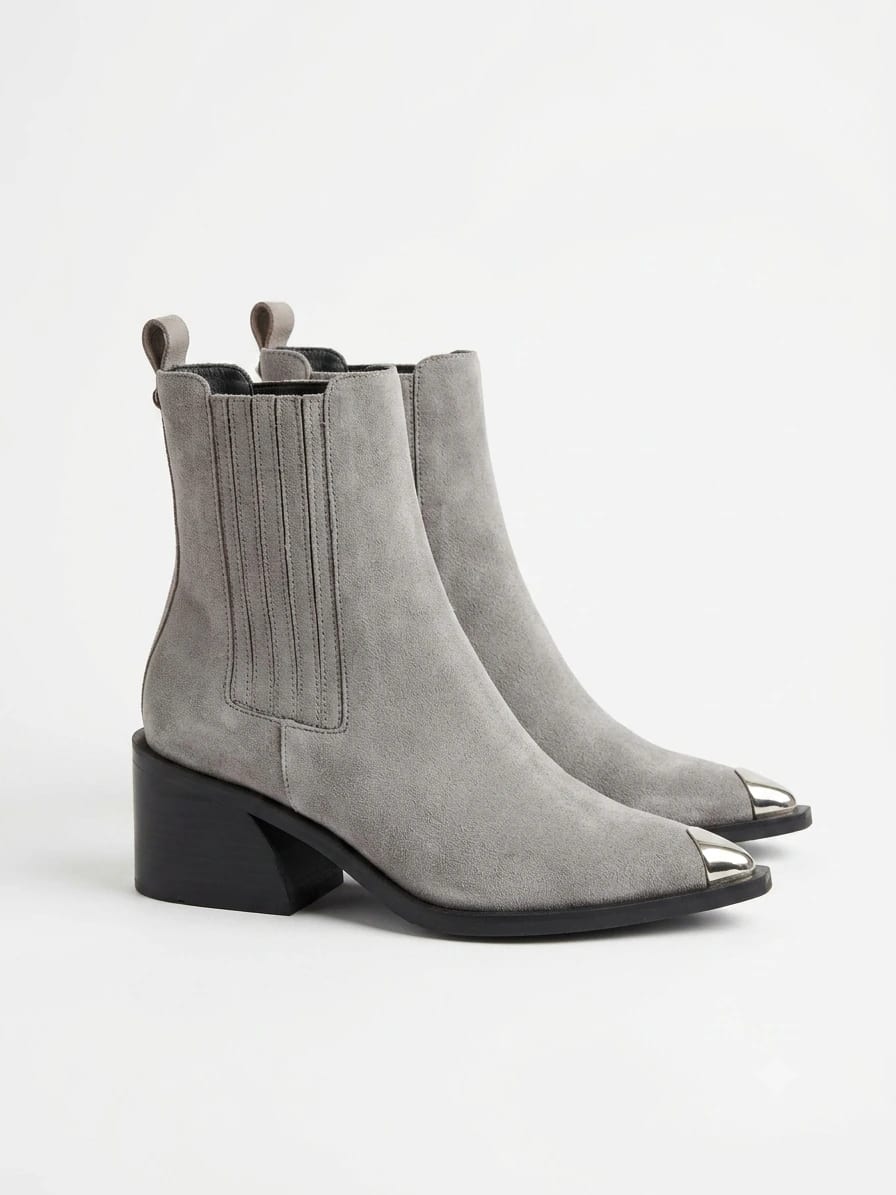 BOOT STUDY 02 - imagen 5