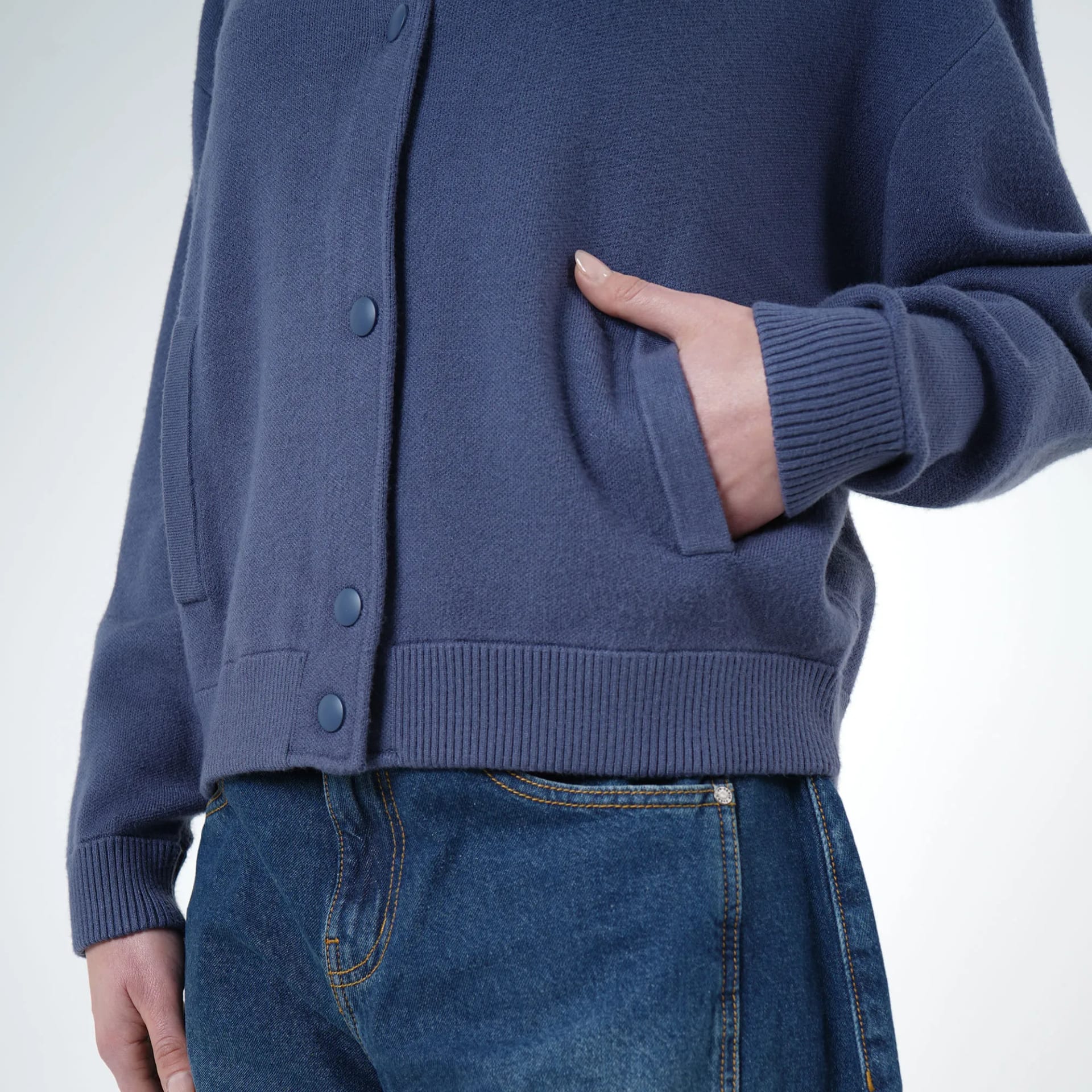 Sweater Cuello Redondo Manga Larga - imagen 3