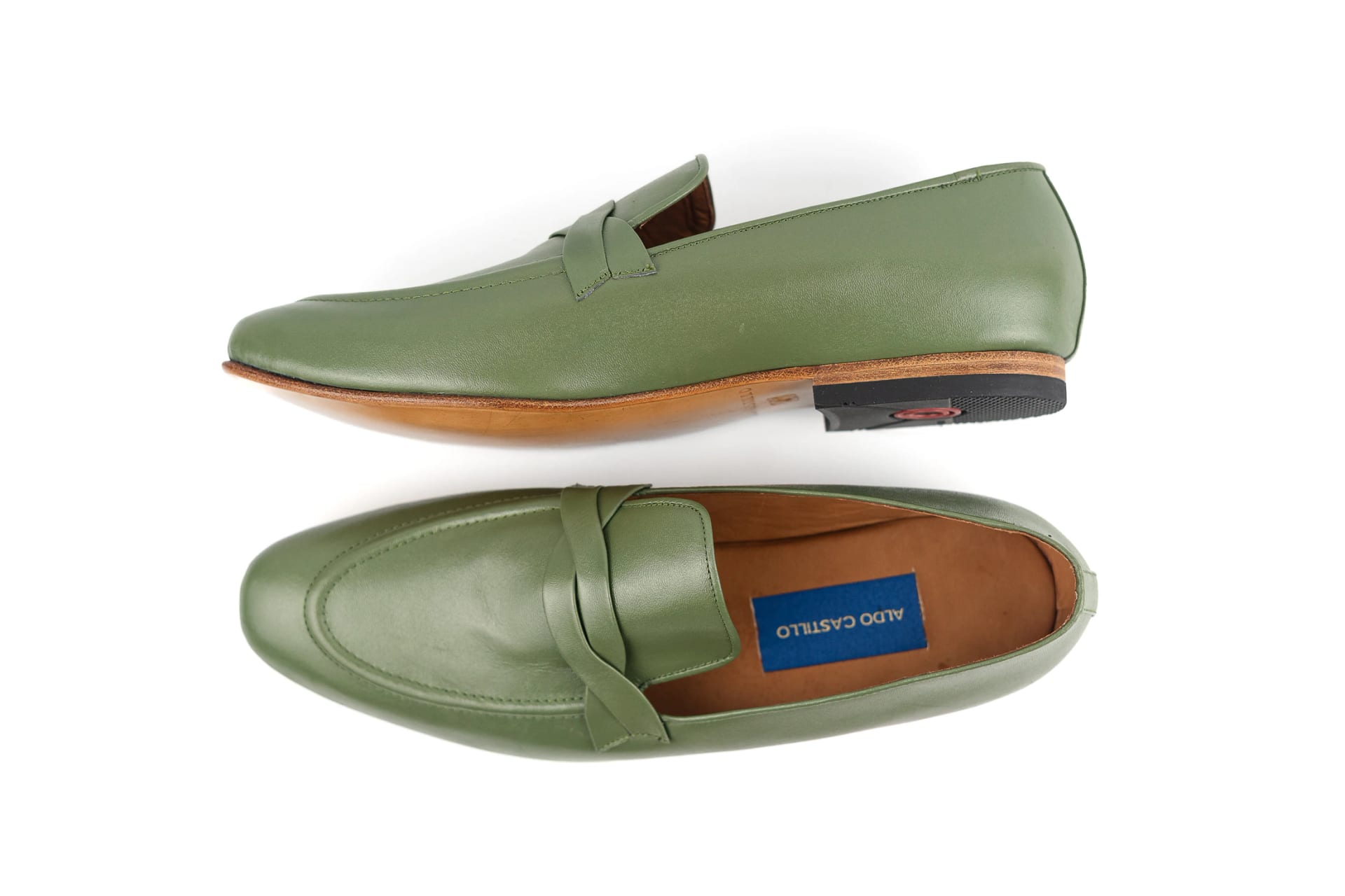 LOAFERS EN CUERO verde con antifaz trenzado - imagen 2