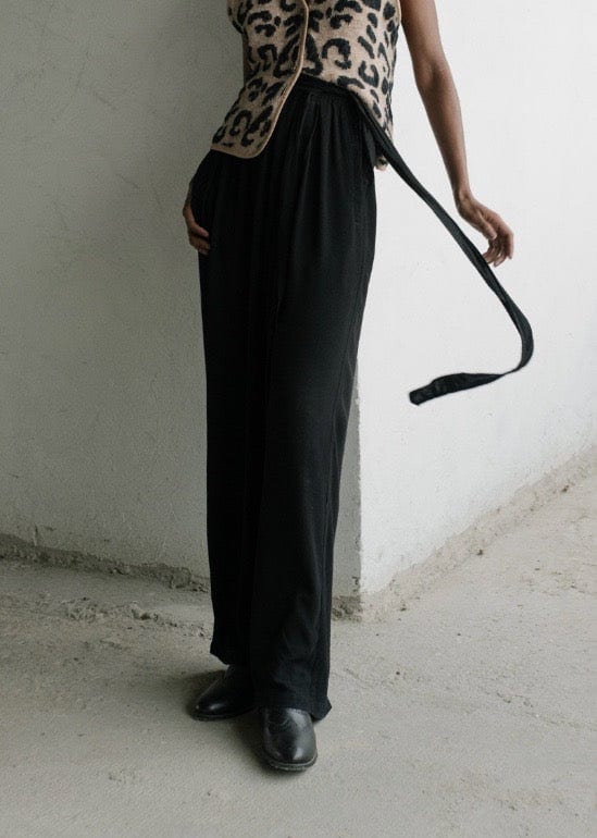Pantalón Sendero Negro - imagen 1