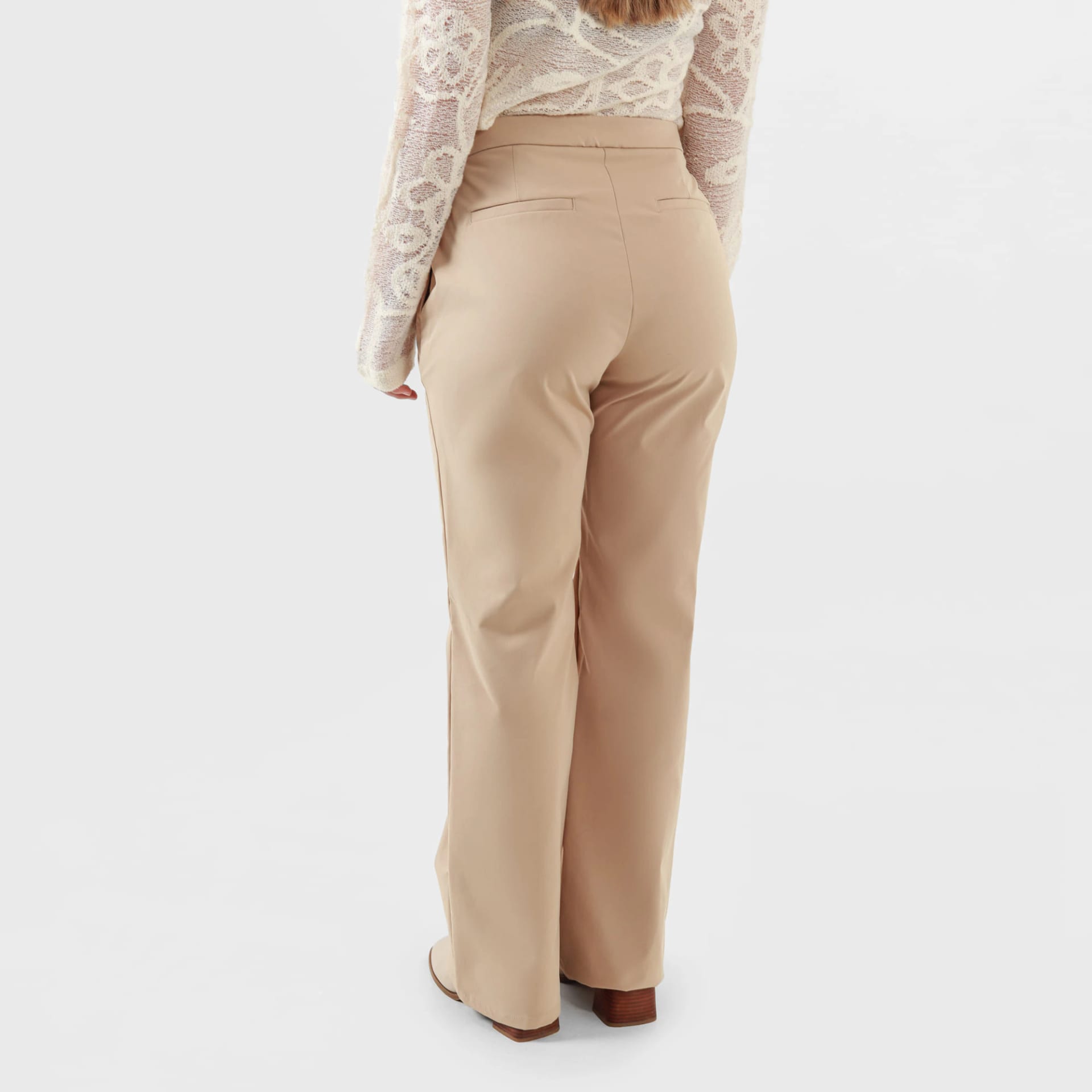 Pantalon Tiro Alto Bota Recta - imagen 8