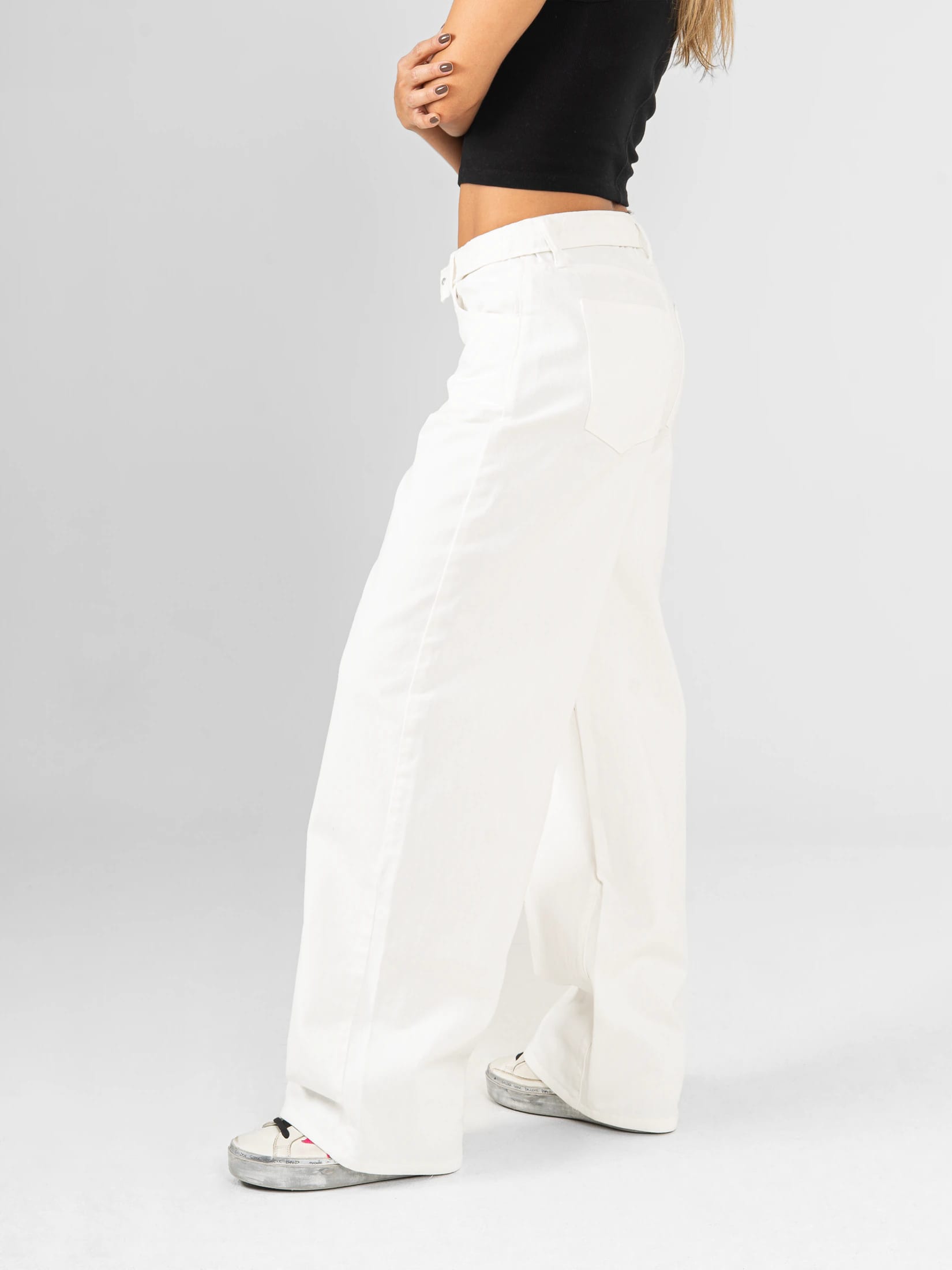 Ref: 0620460 Pantalón wide leg, rígido, tiro medio, detalle en pretina, tono ivory. - imagen 2