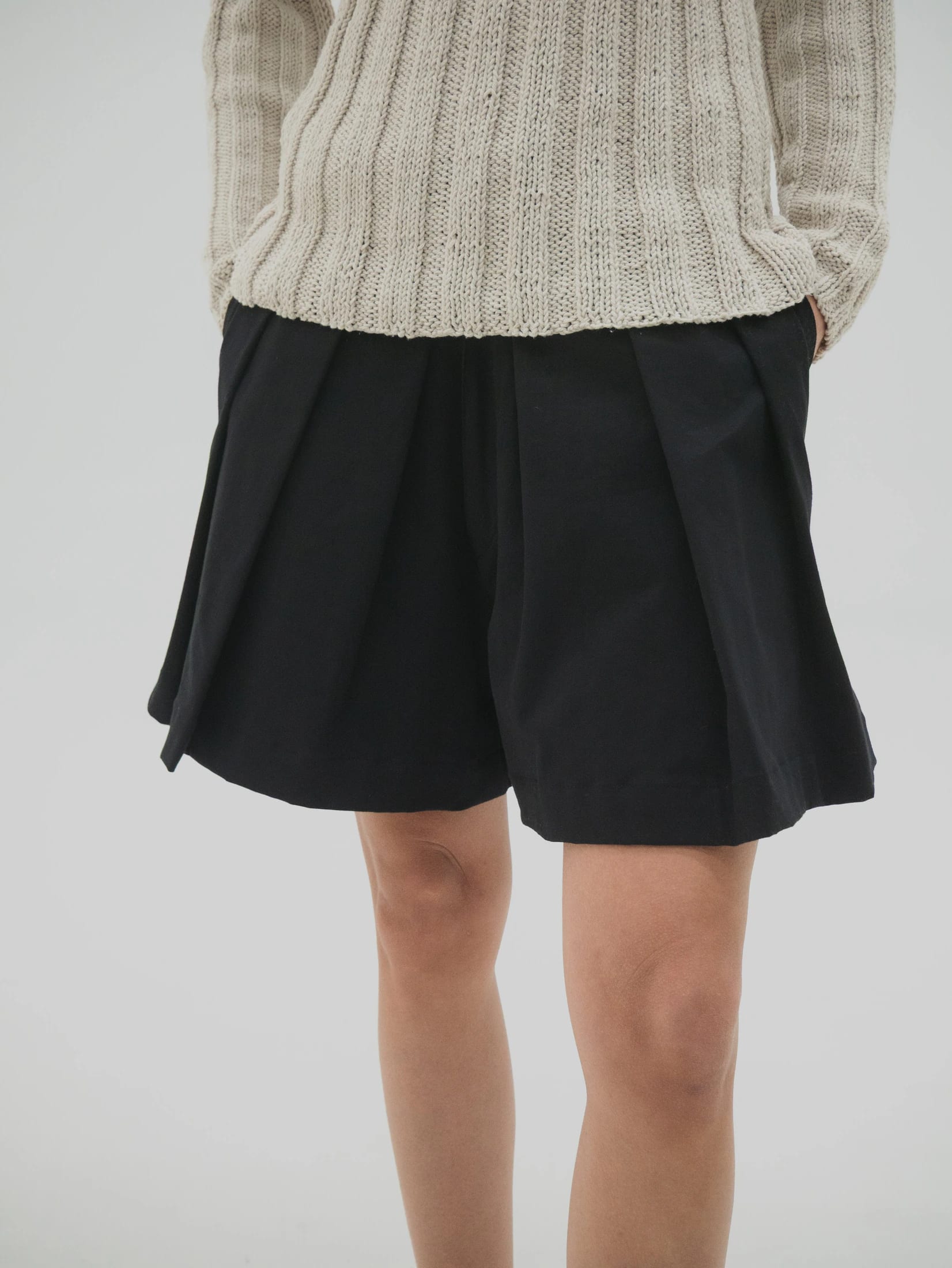 Pleat shorts Mujer - imagen 3