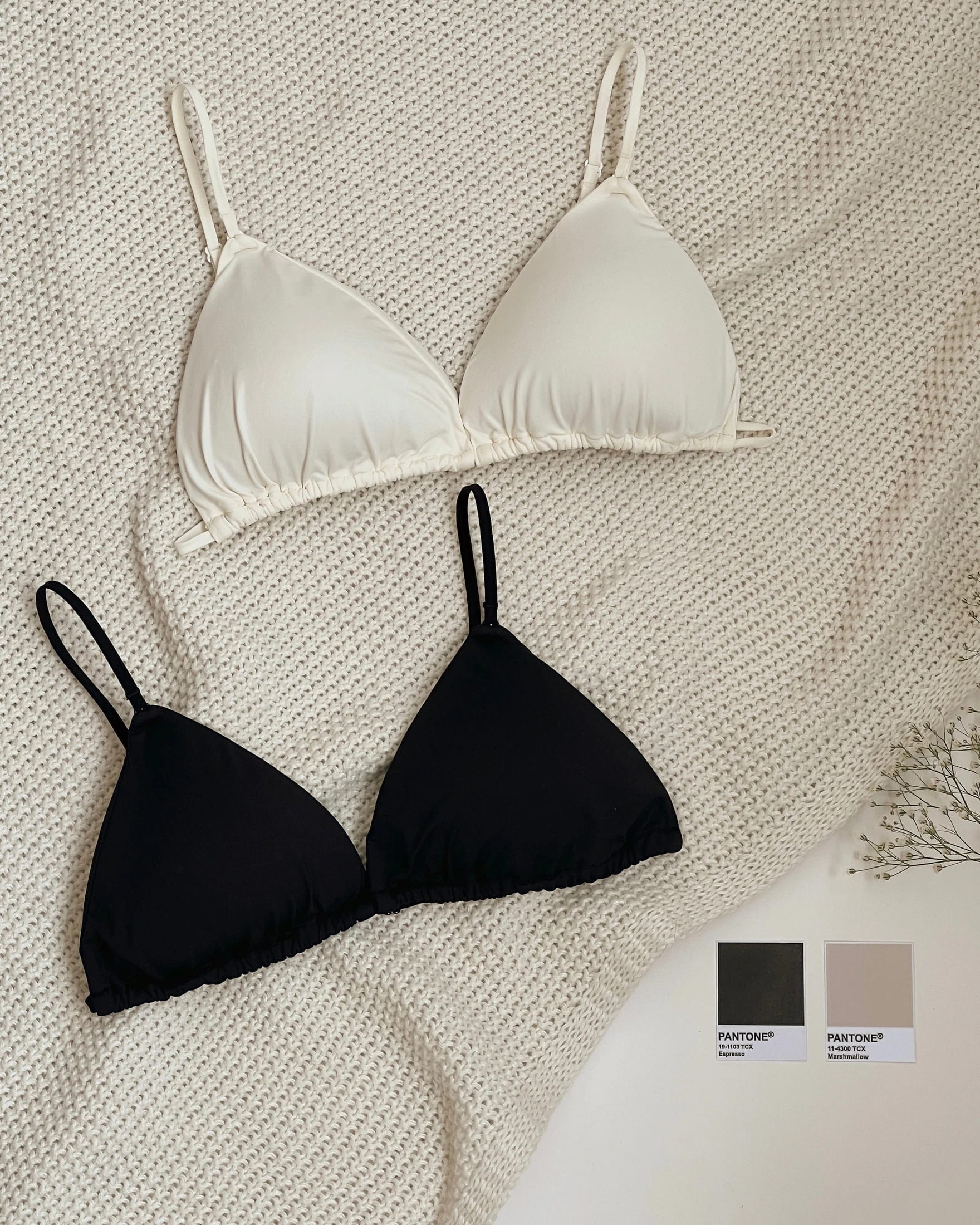 Arma tu kit X2 Top Triángulo ¡Elige color y talla! - imagen 1