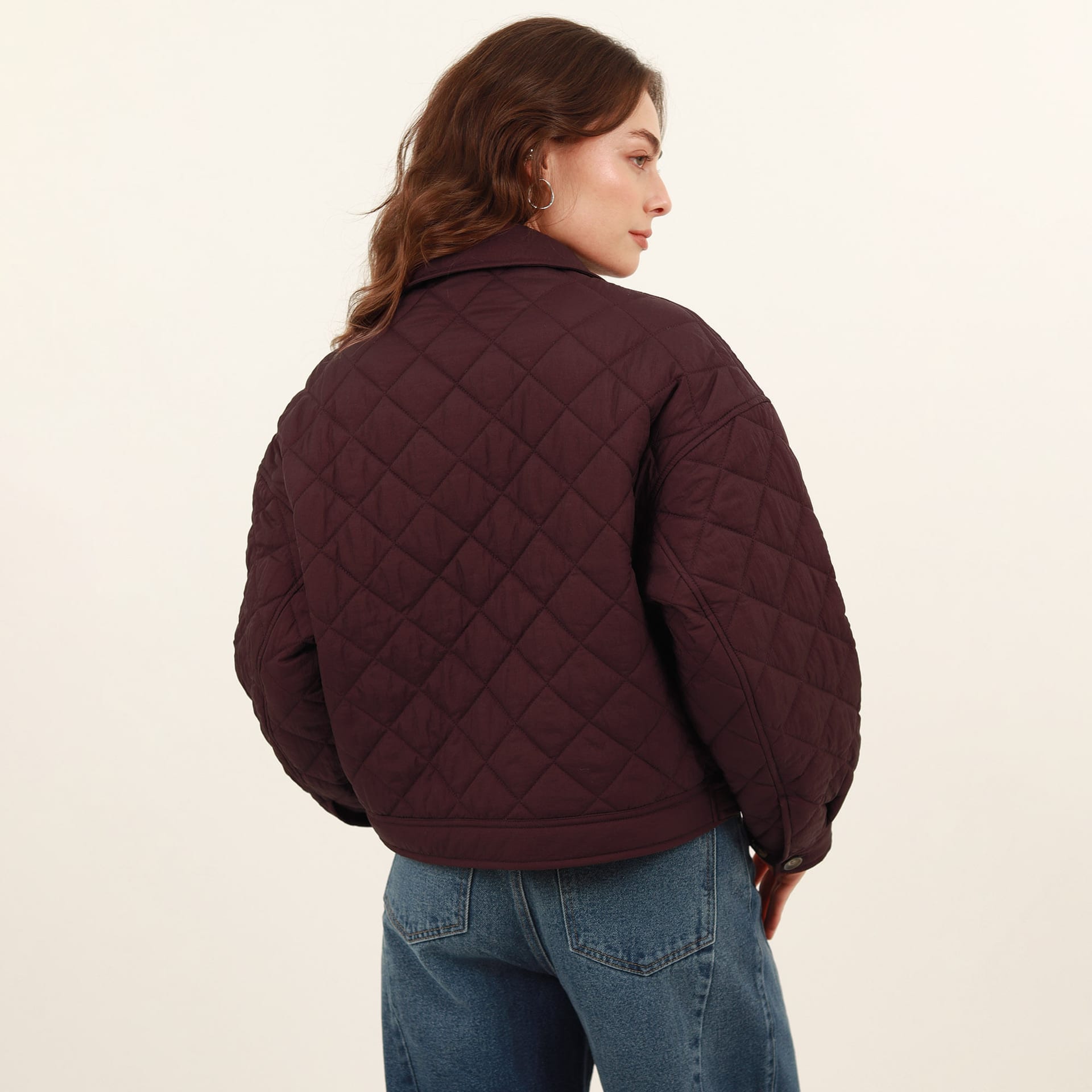 Chaqueta acolchada crop - imagen 6