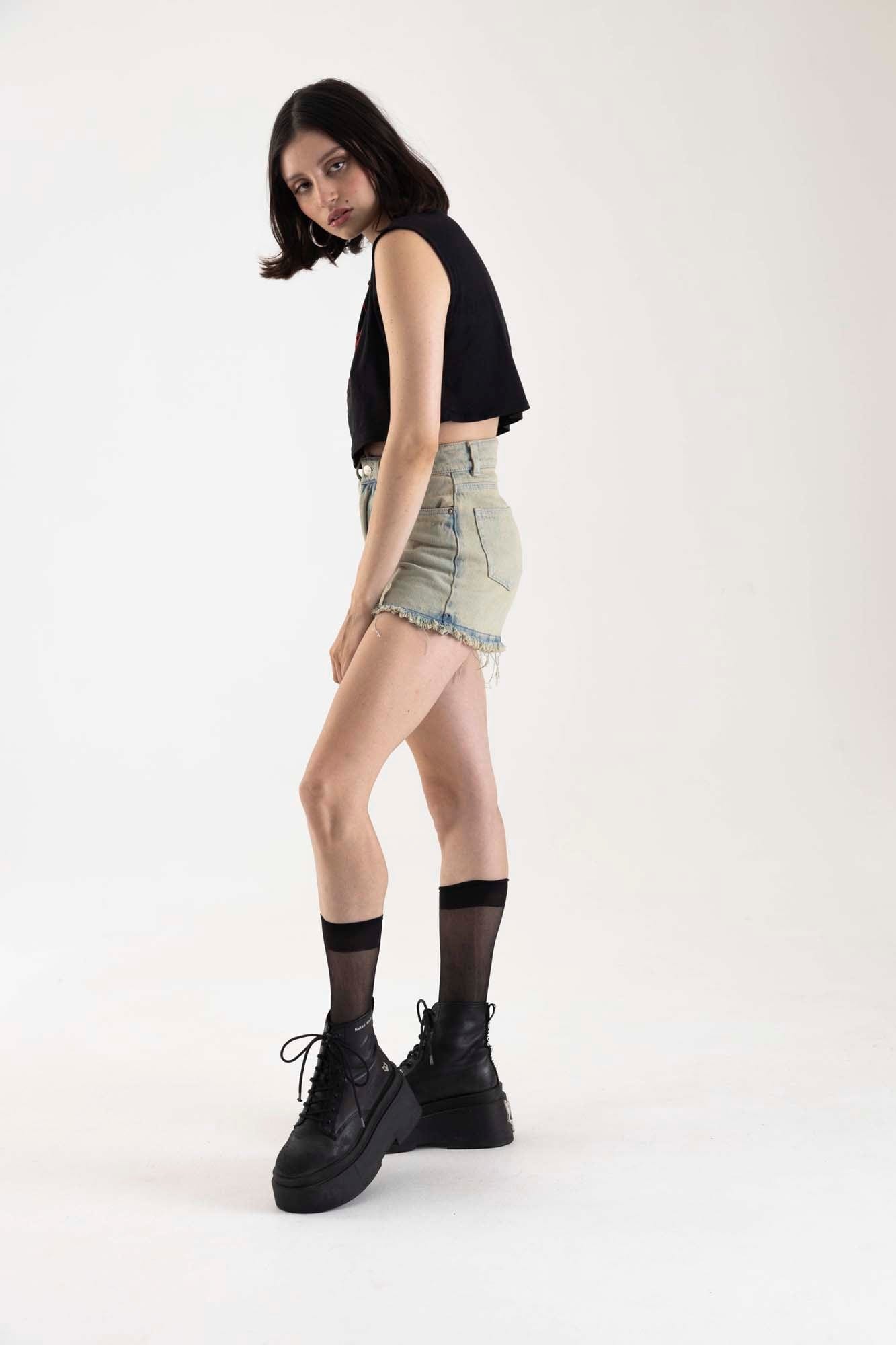 BLACK ACID DENIM SHORT - imagen 3