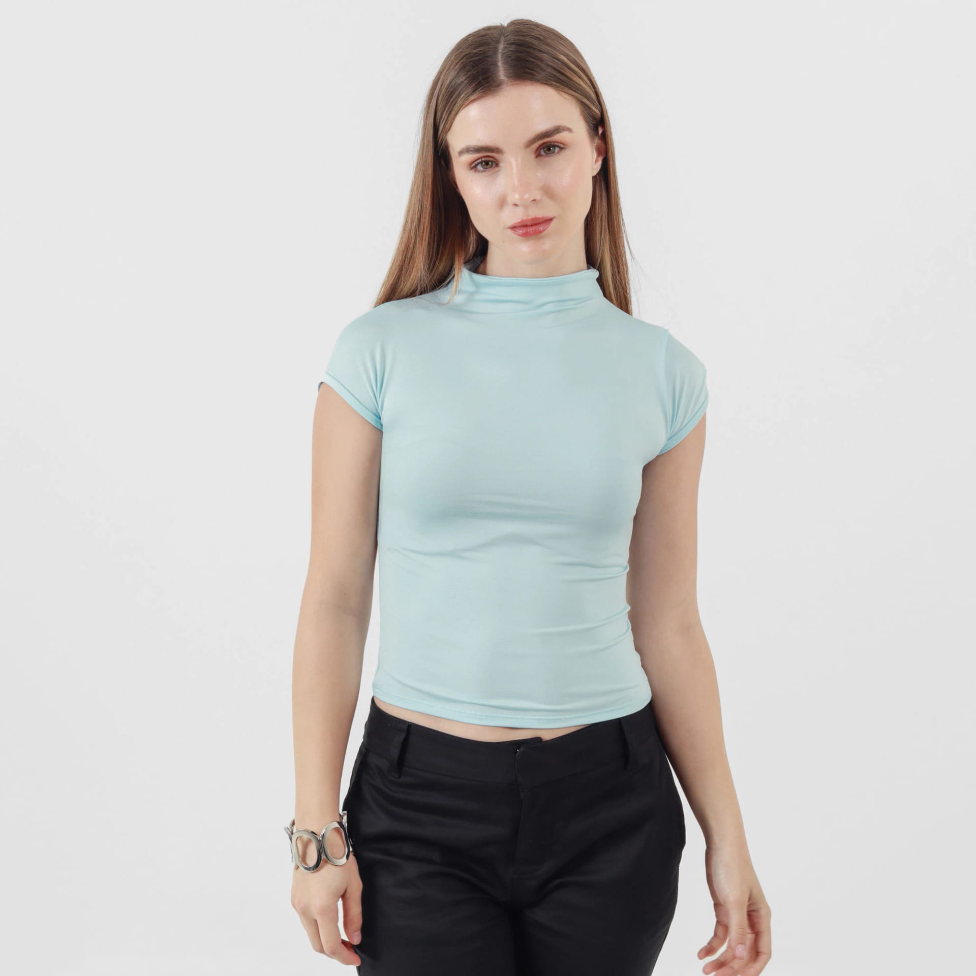 Camiseta básica cuello alto manga sisa rodada - imagen 6