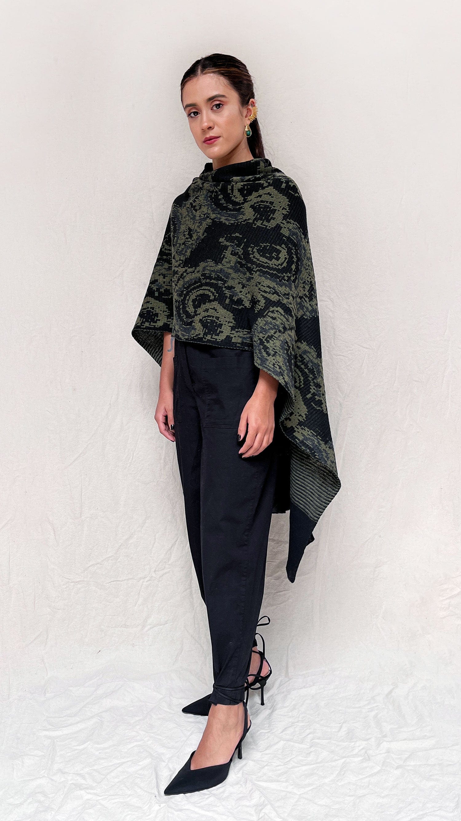 Capa Hongo - negro, verde militar y gris oscuro - imagen 3