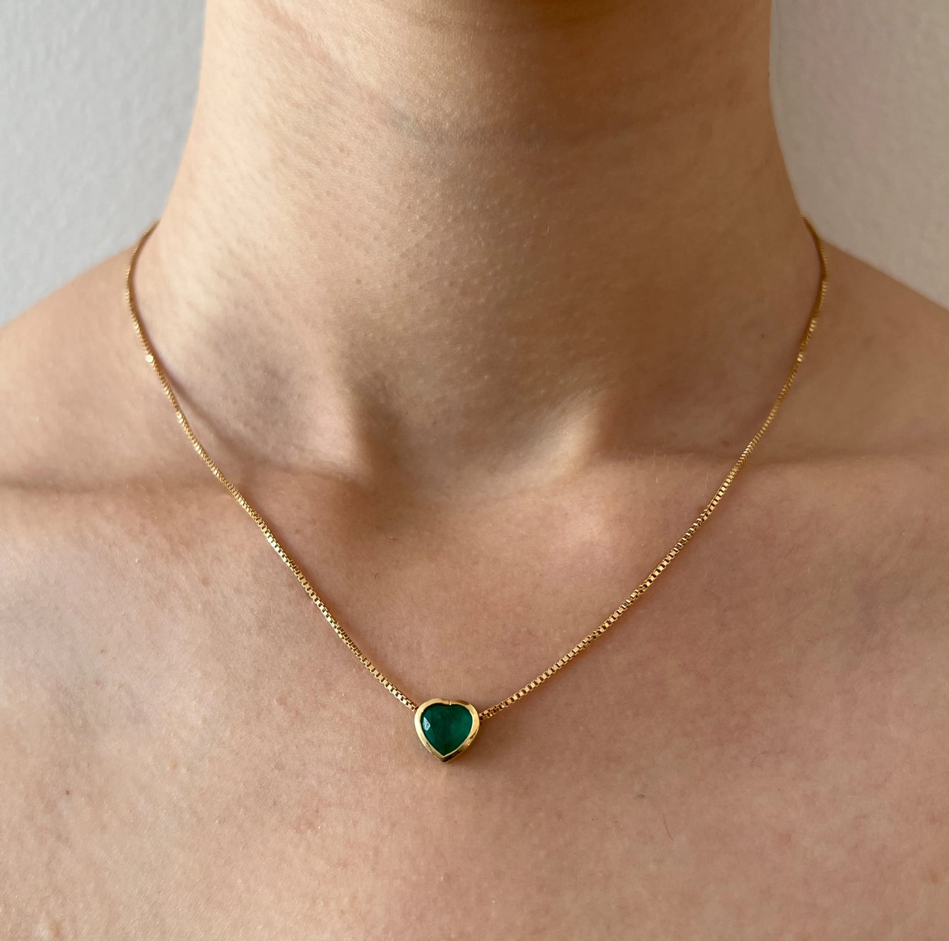 Collar corazón esmeralda - imagen 3
