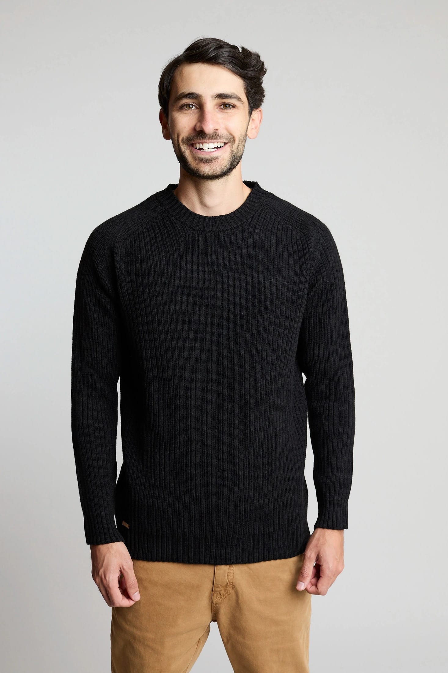 Sueter tejido ranglan negro - imagen 1