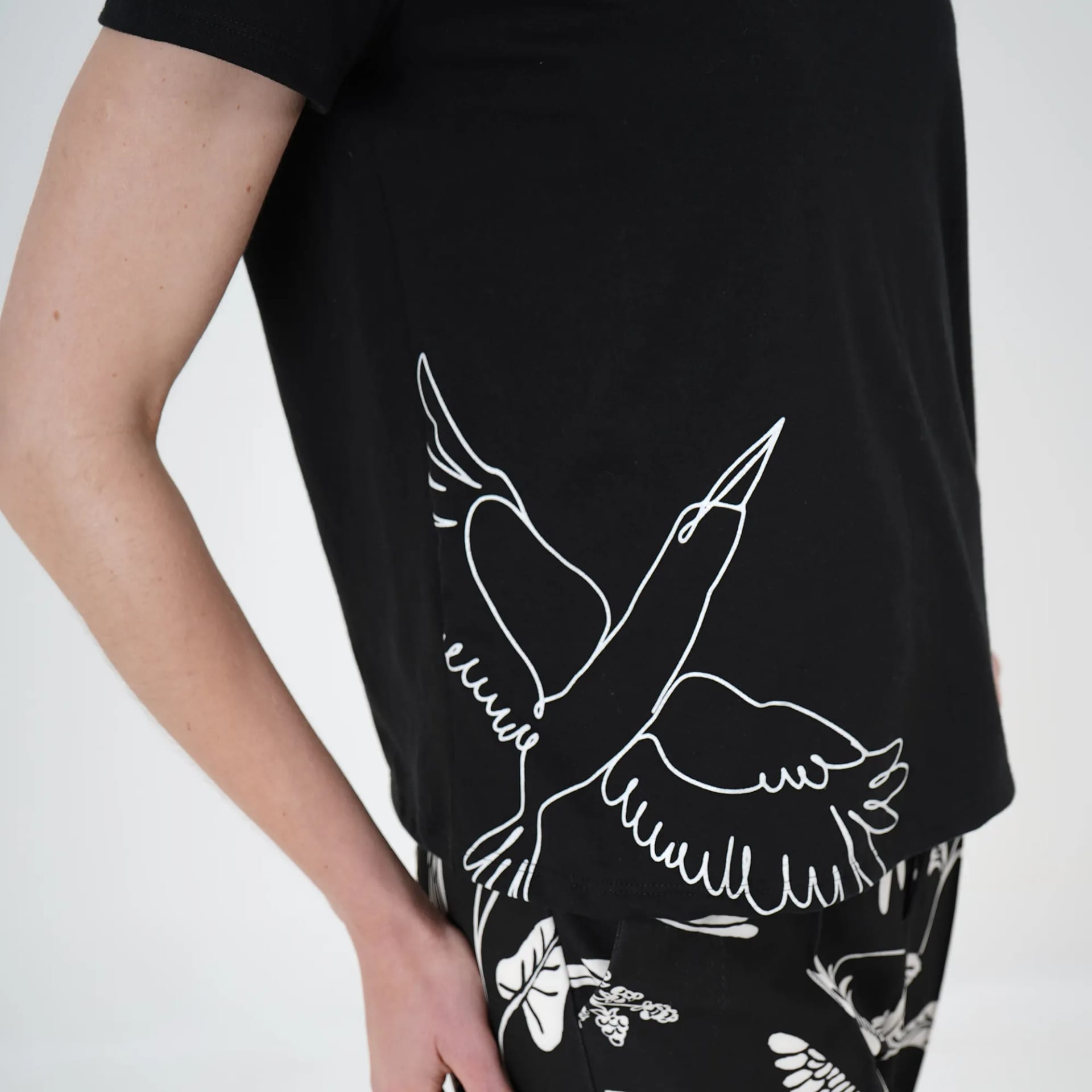 Camiseta Negra Colibrí FDS by Aramacao - imagen 5