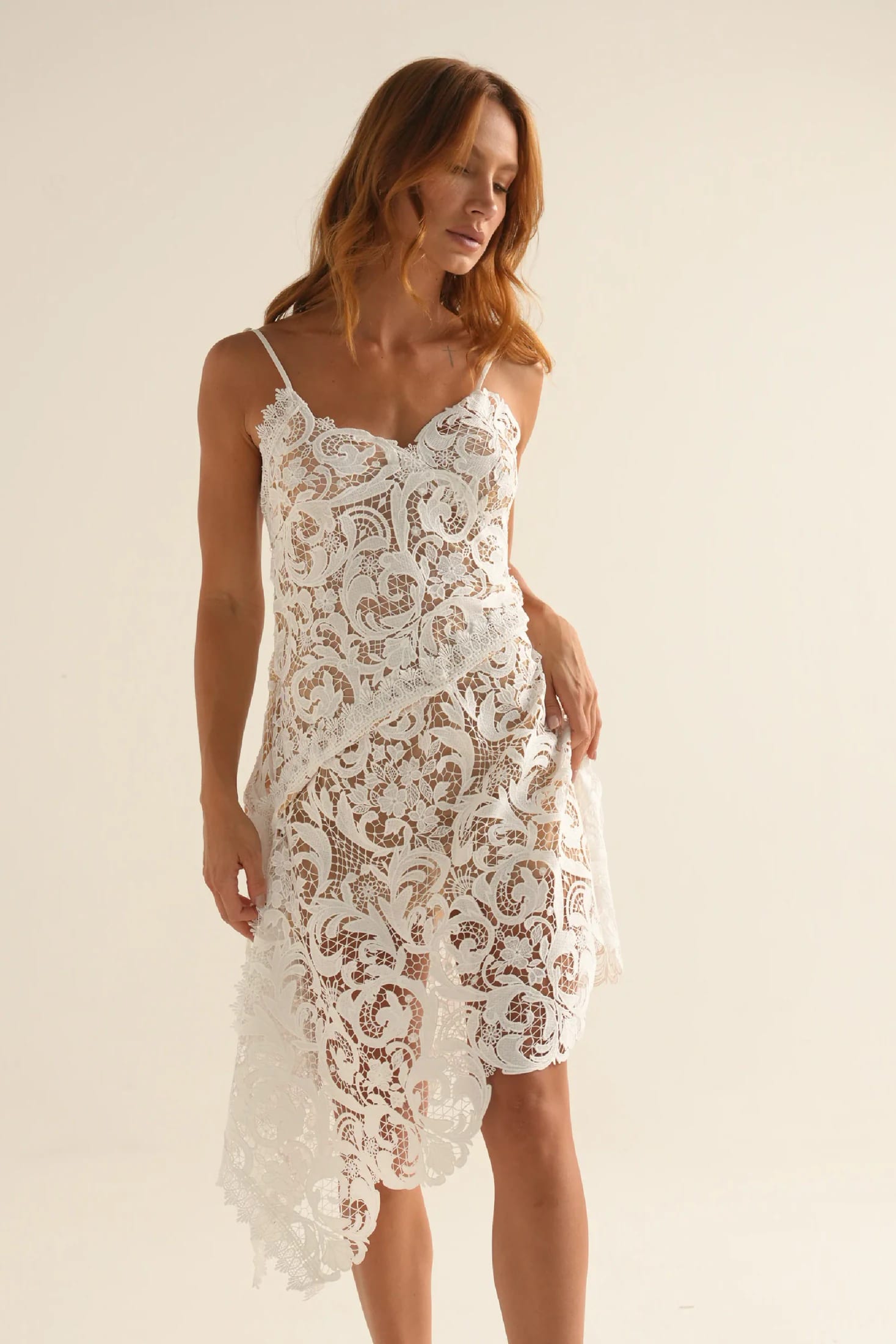 VESTIDO ENCAJE ELLIPSE BY SARA RESTREPO CRUDO - imagen 6