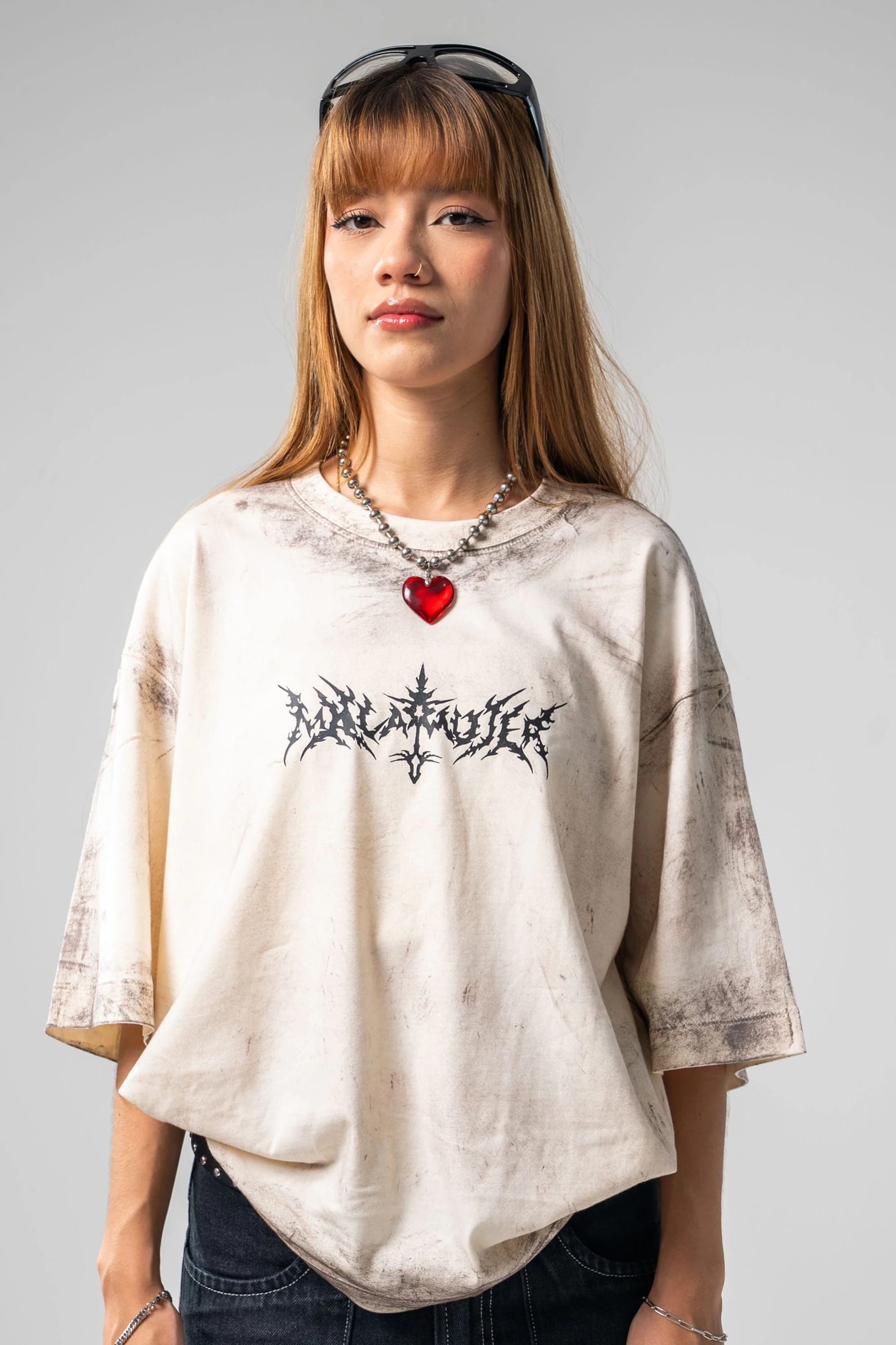 Camiseta Distressed Hadas Góticas - imagen 4