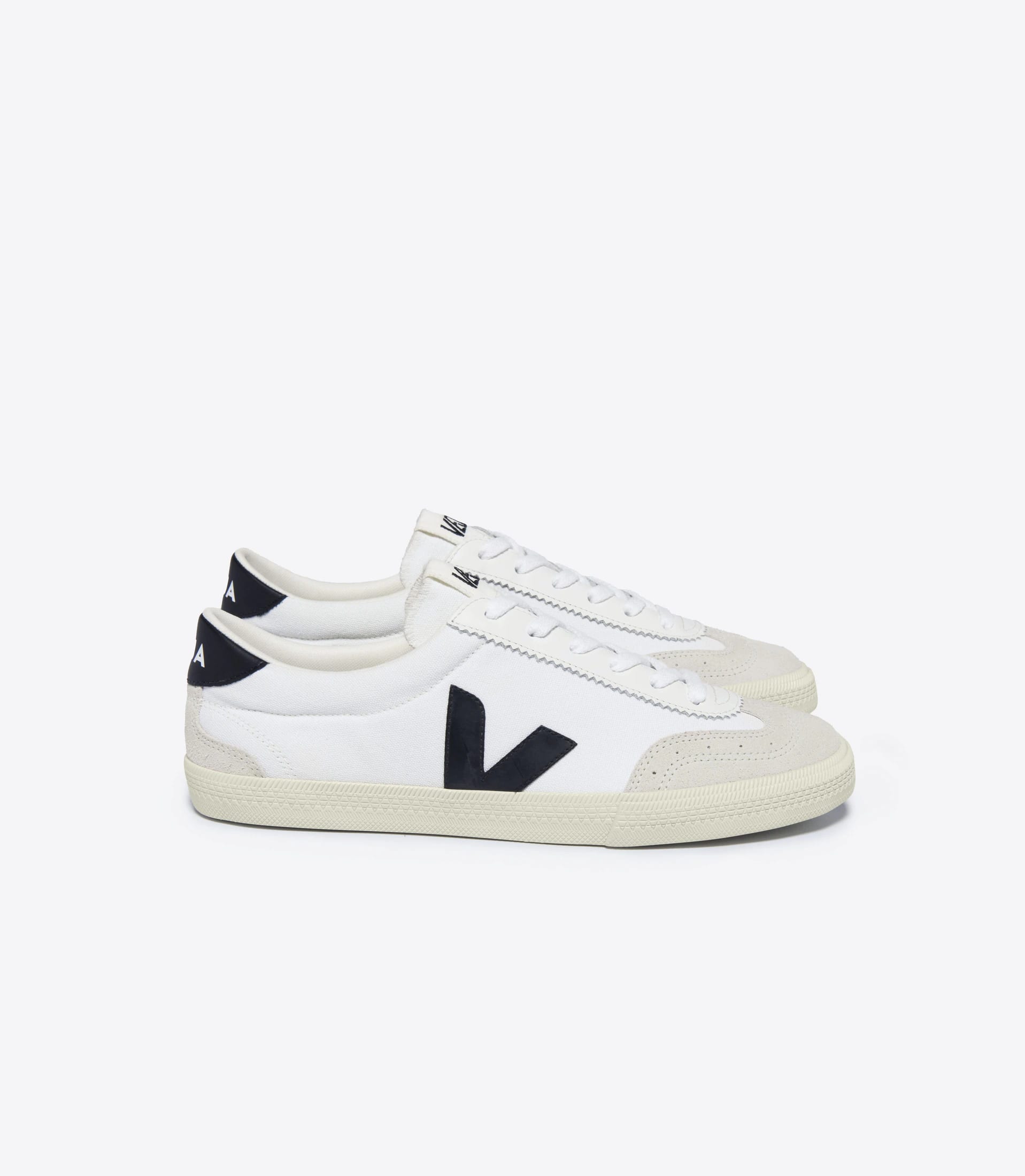 Tenis Veja Volley White Black - imagen 1